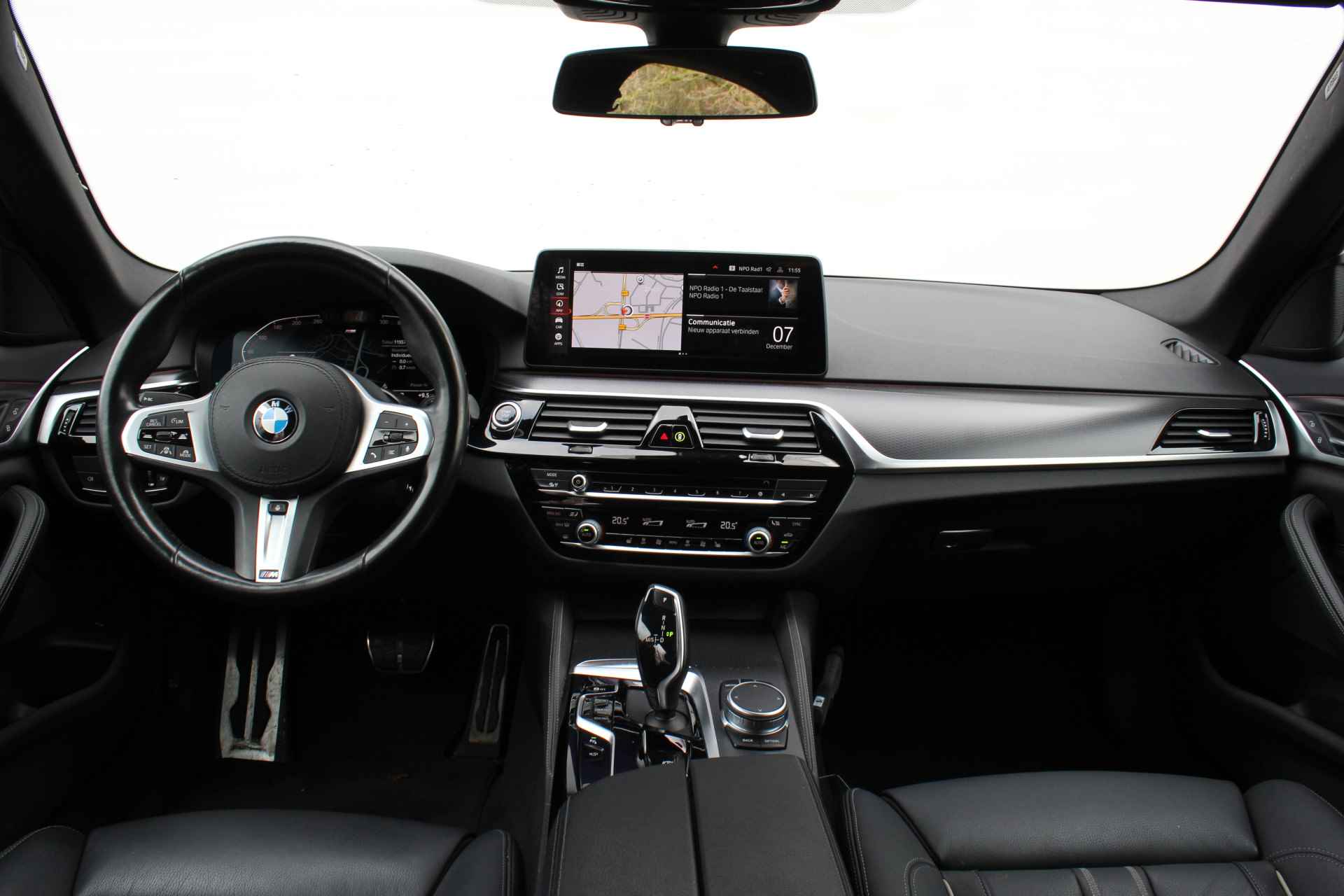 BMW 5 Serie 530i High Executive M Sport Automaat / Laserlicht / Parking Assistant Plus / Comfort Access / M Sportonderstel / Driving Assistant Professional - 11/29