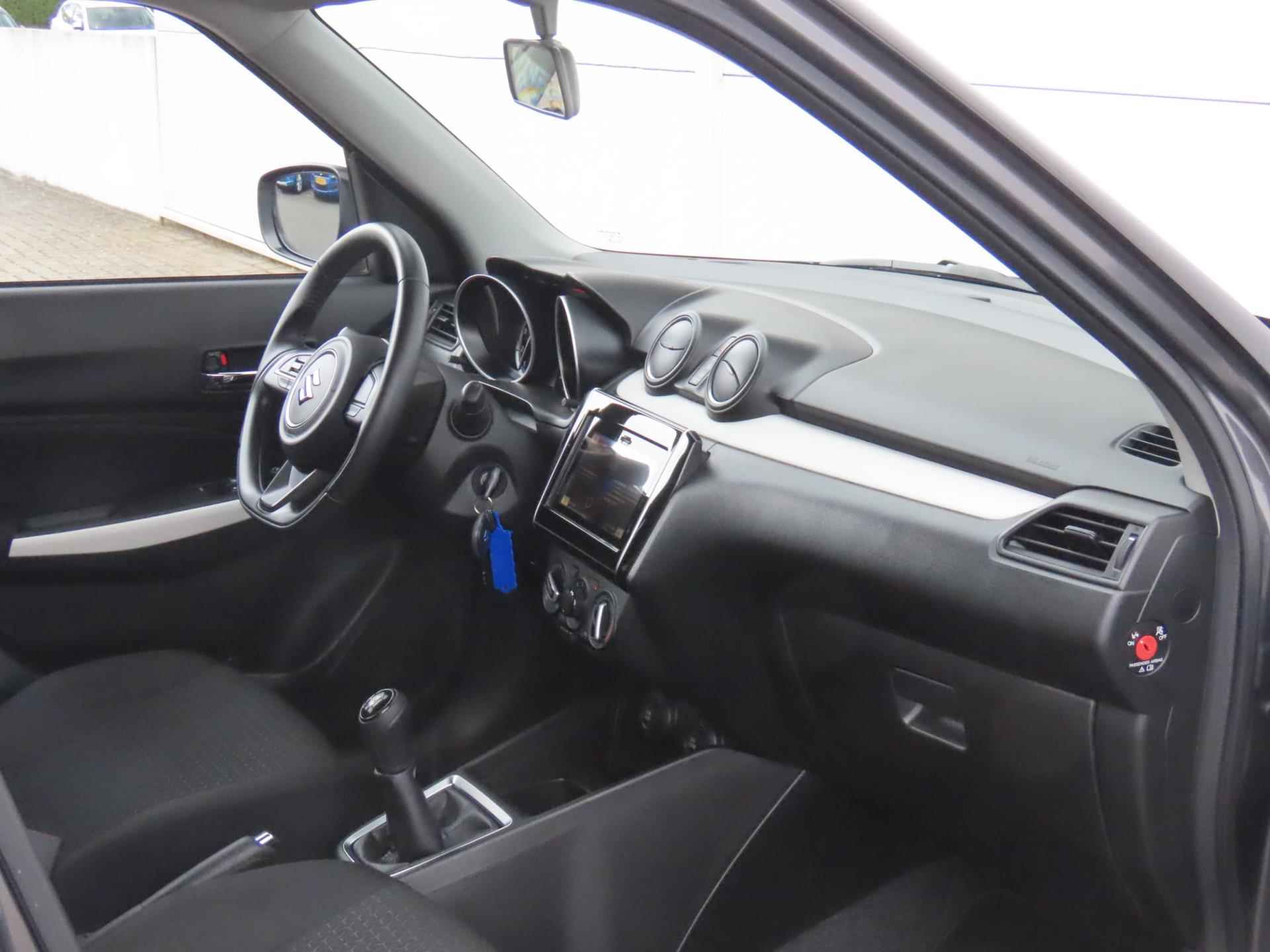 Suzuki Swift 1.2 Select Smart Hybrid Navigatie Apple carplay Android auto !!! - 9/32