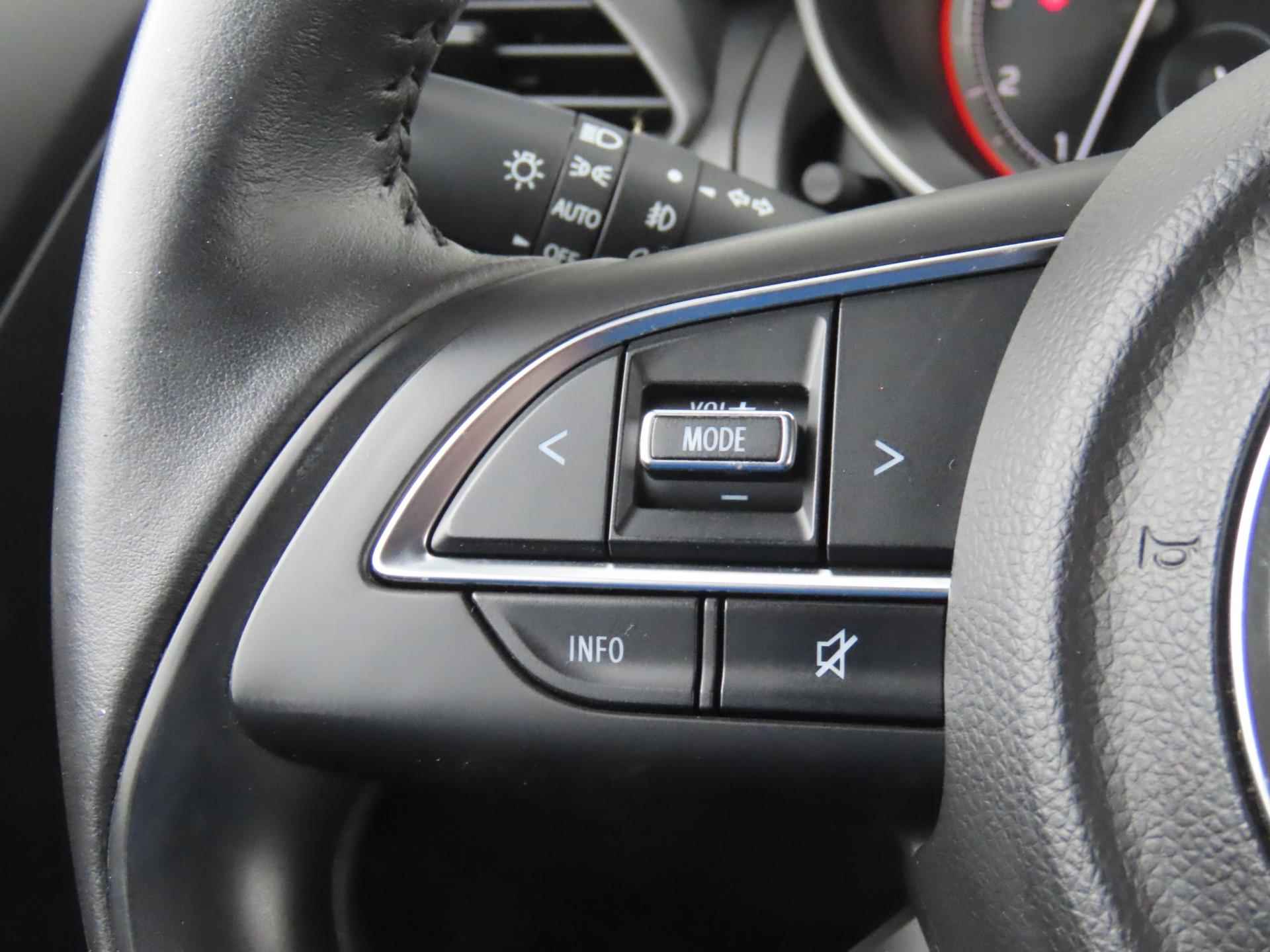 Suzuki Swift 1.2 Select Smart Hybrid Navigatie Apple carplay Android auto !!! - 23/32