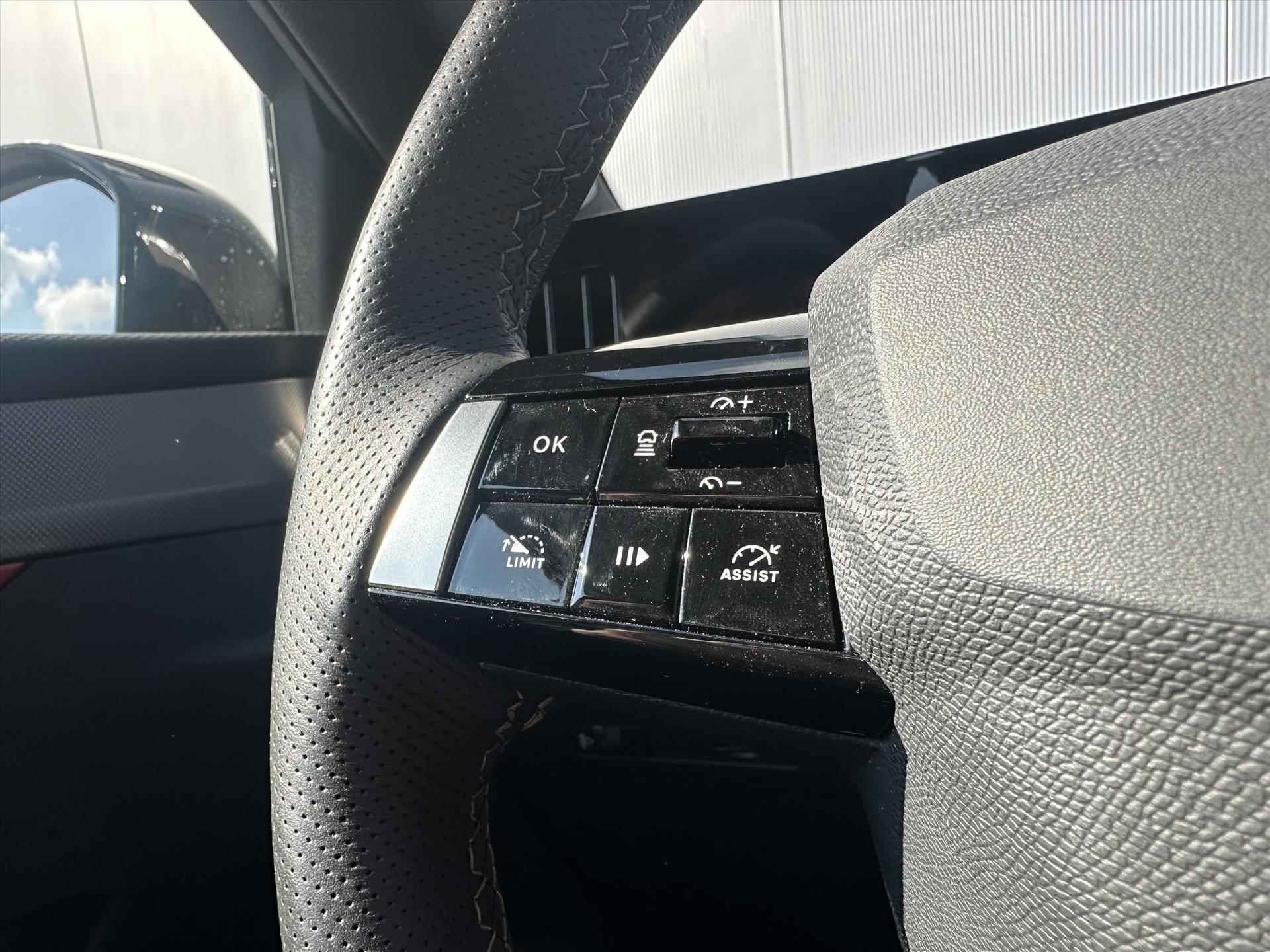 Opel Astra 130pk GS Line Automaat | Parkeercamera voor en achter | Navigatie via App | Stoel en Stuurverwarming - 13/44