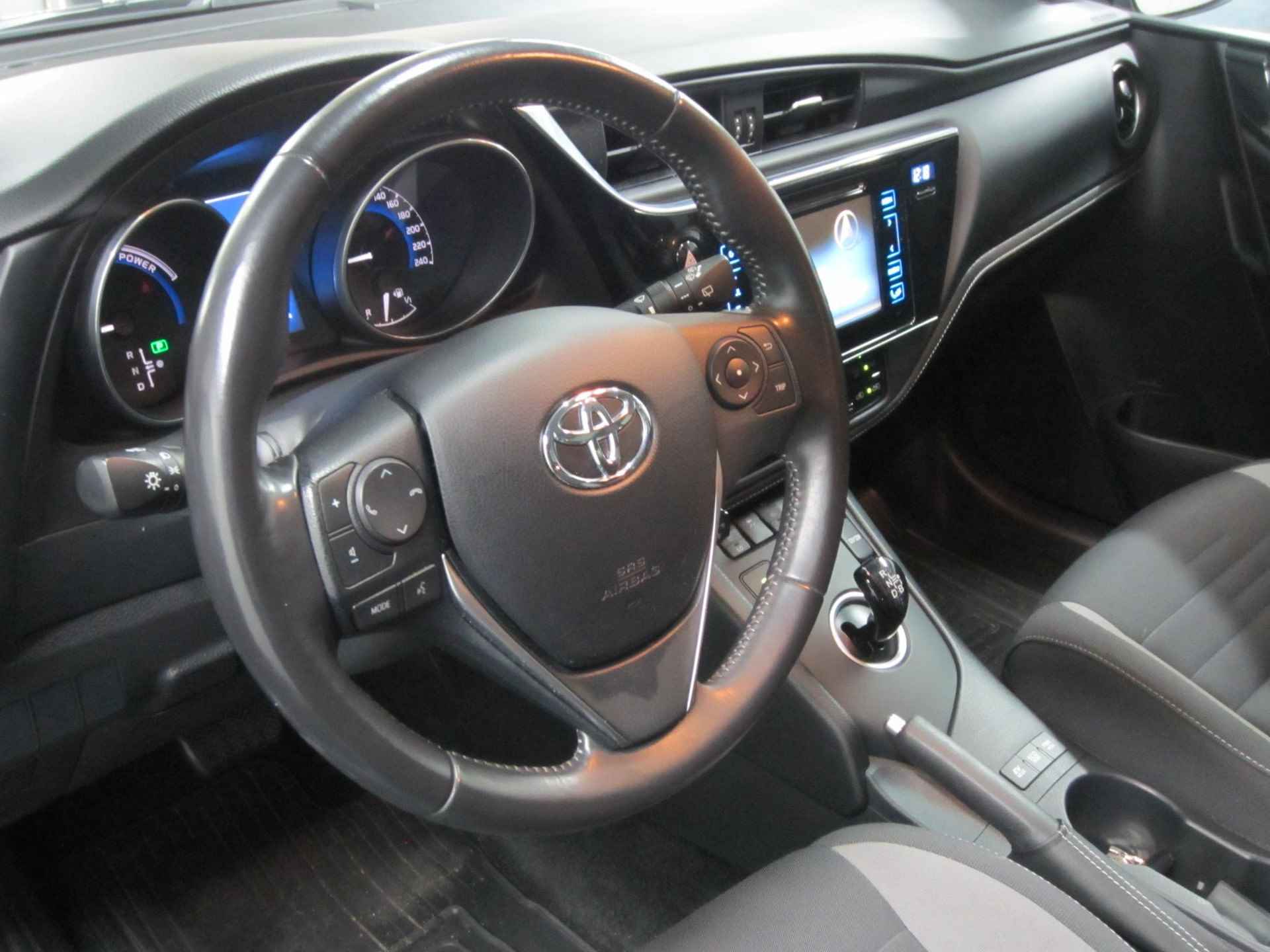 Toyota Auris 1.8 Hybrid Automaat Navi Panorama ECC - 28/29