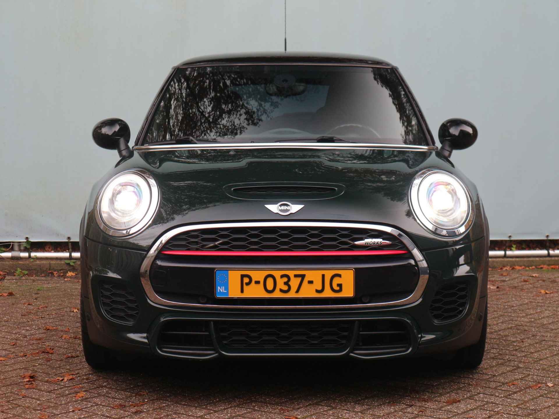 Mini Mini 2.0 John Cooper Works 231 pk Automaat / Rebel Green / Parkeersensoren vóór & achter - 20/29