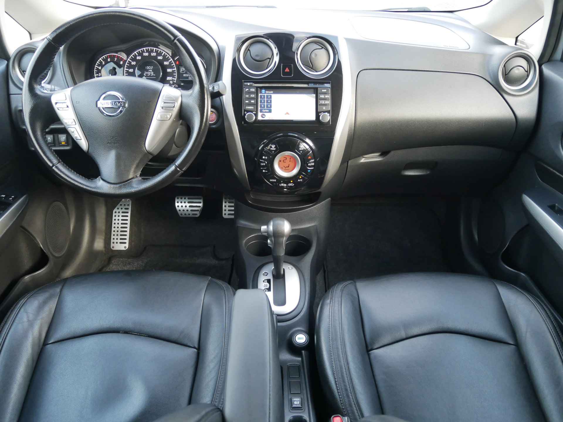 Nissan Note 1.2 DIG-S Connect Edition, Automaat, Leer, 360 Camera!! - 5/30