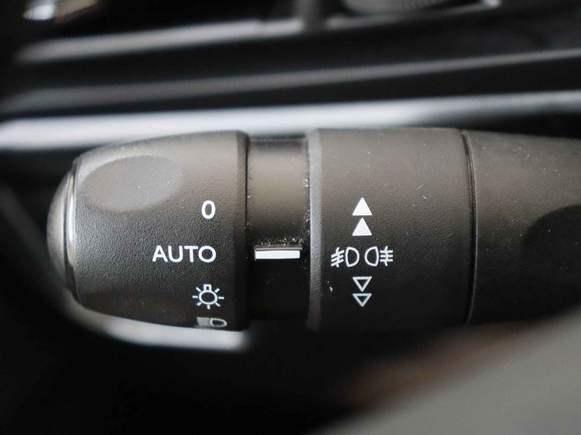 Citroën C4 Picasso 1.2 PureTech Selection 130 pk | Climate Control | Navigatie MD - 27/32