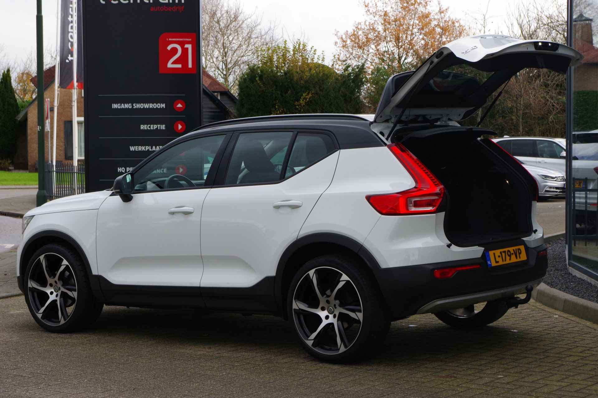 Volvo XC40 1.5 T3 157 PK Momentum, LED, Trekhaak, Harman / Kardonn, Camera, Stoelverwarming - 27/41