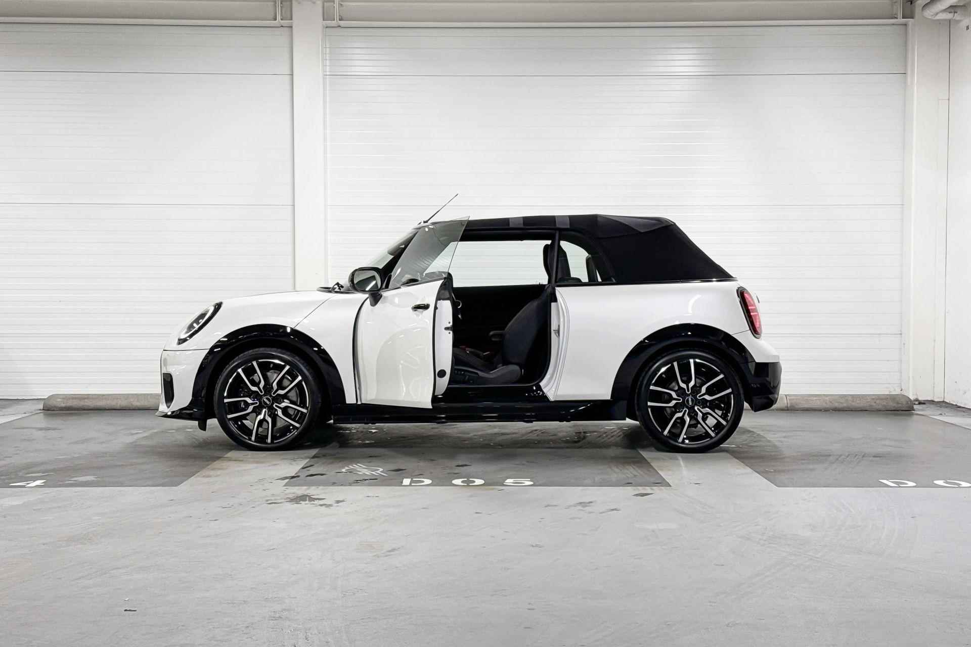 MINI Cabrio Cooper S John Cooper Works | Pakket XL | 18inch - 3/24