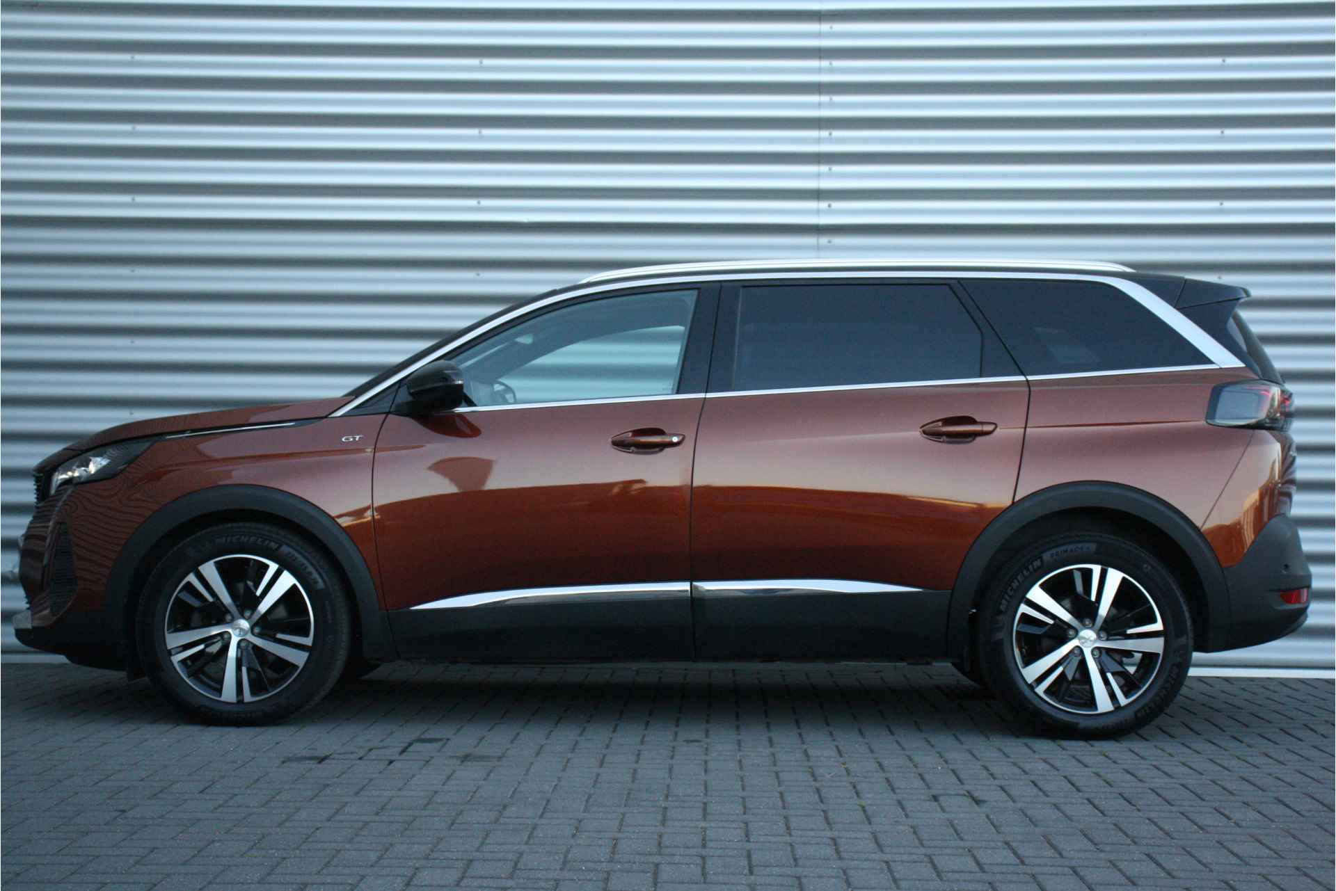 Peugeot 5008 1.6 PURETECH 180PK 7-ZITS GT PACK BUSINESS AUTOMAAT / NAVI / CLIMA / PDC / 18" LMV / CAMERA / KEYLESS / FULL-LED / FOCAL AUDIO / - 2/54