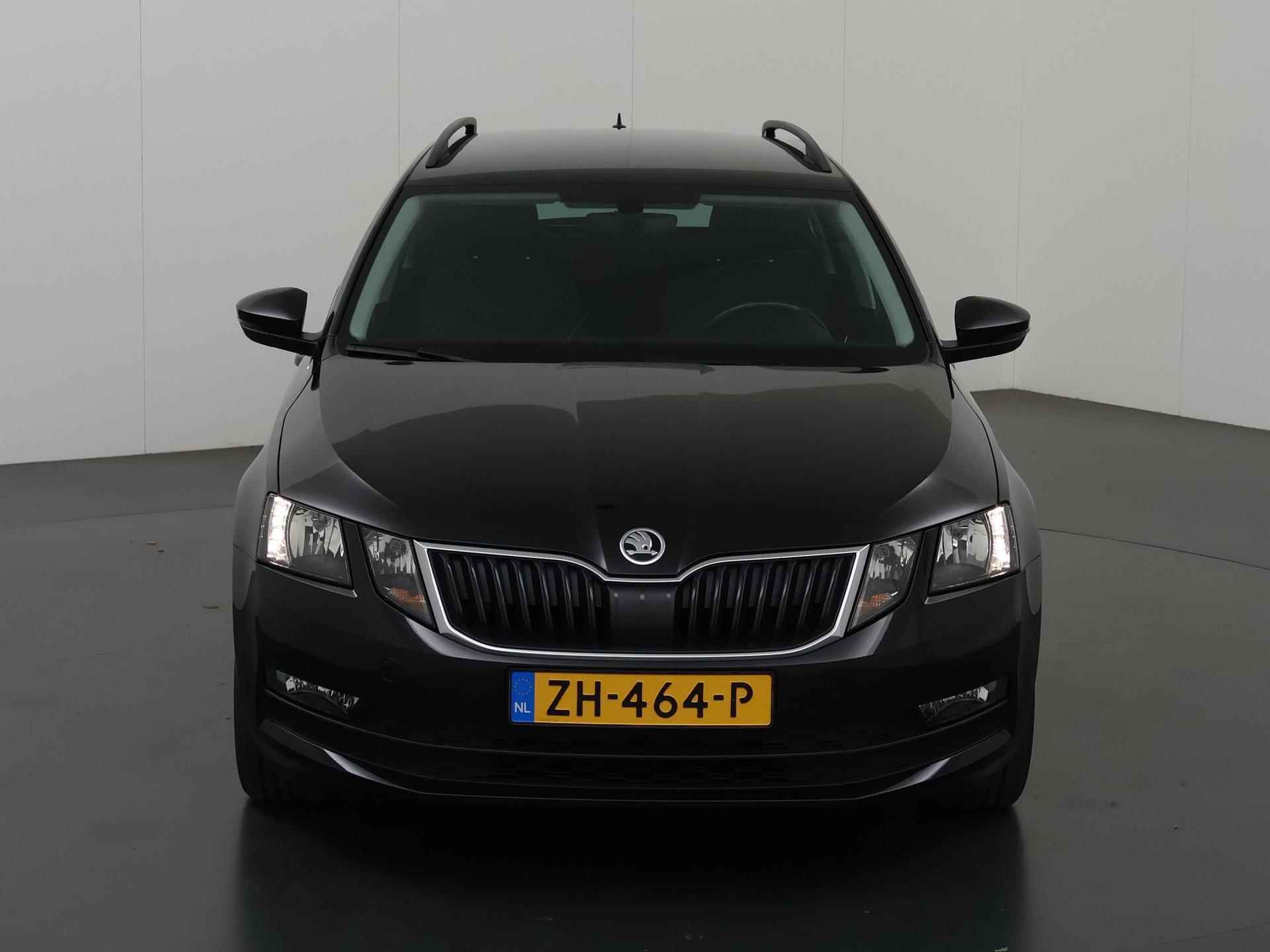 Skoda Octavia Combi 1.0 TSI Greentech Ambition Business | Trekhaak | Navigatie | Parkeersensoren | Stoelverwarming | Climate Control | Cruise Control | - 4/42