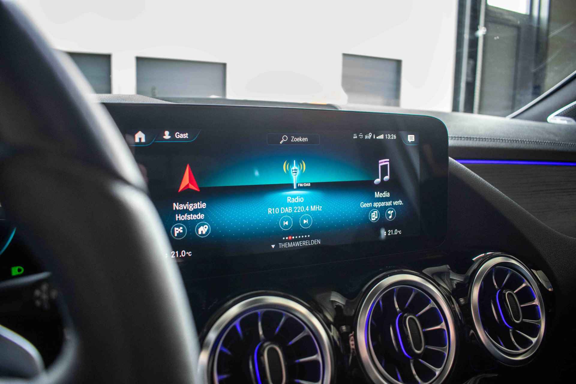 Mercedes-Benz EQA 250 Edition 1 67 kWh AMG | Pano | Burmester | Sfeer | Memory | Carplay | Navi | LED | MAGNO | Leder | - 28/38