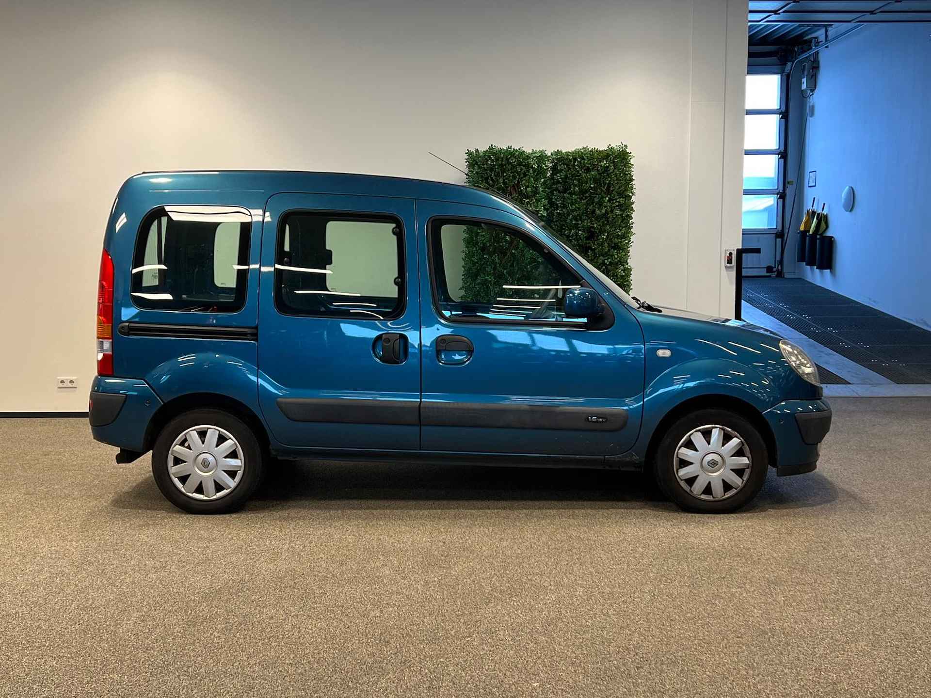 Renault Kangoo Rolstoelauto Automaat (airco) 3+1 of 5+0 - 10/33