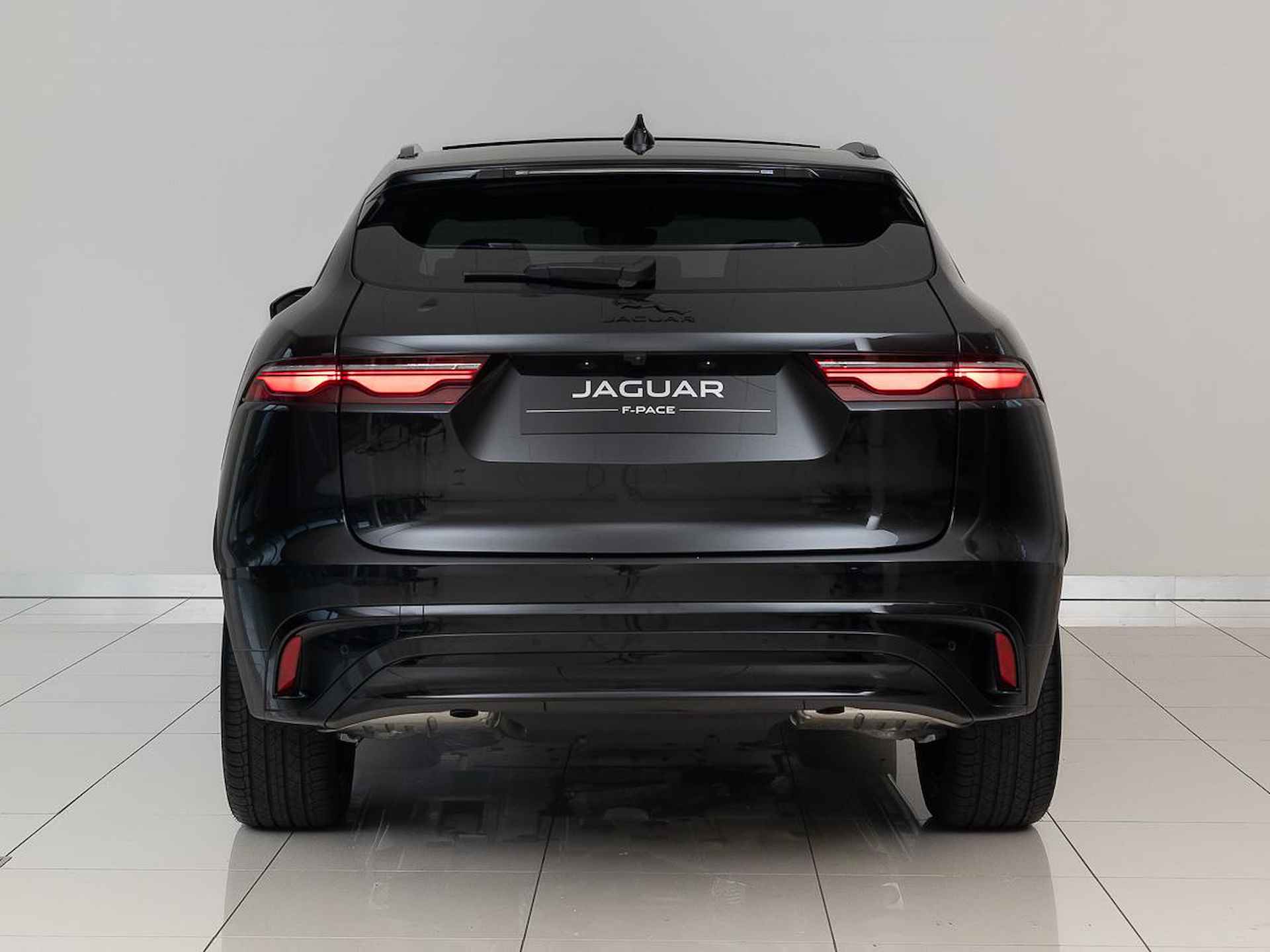 Jaguar F-PACE 2.0 P400e PHEV R-Dynamic HSE | Massage | Black Pack | HuD | Fabrieksgarantie tot 2029 - 8/26