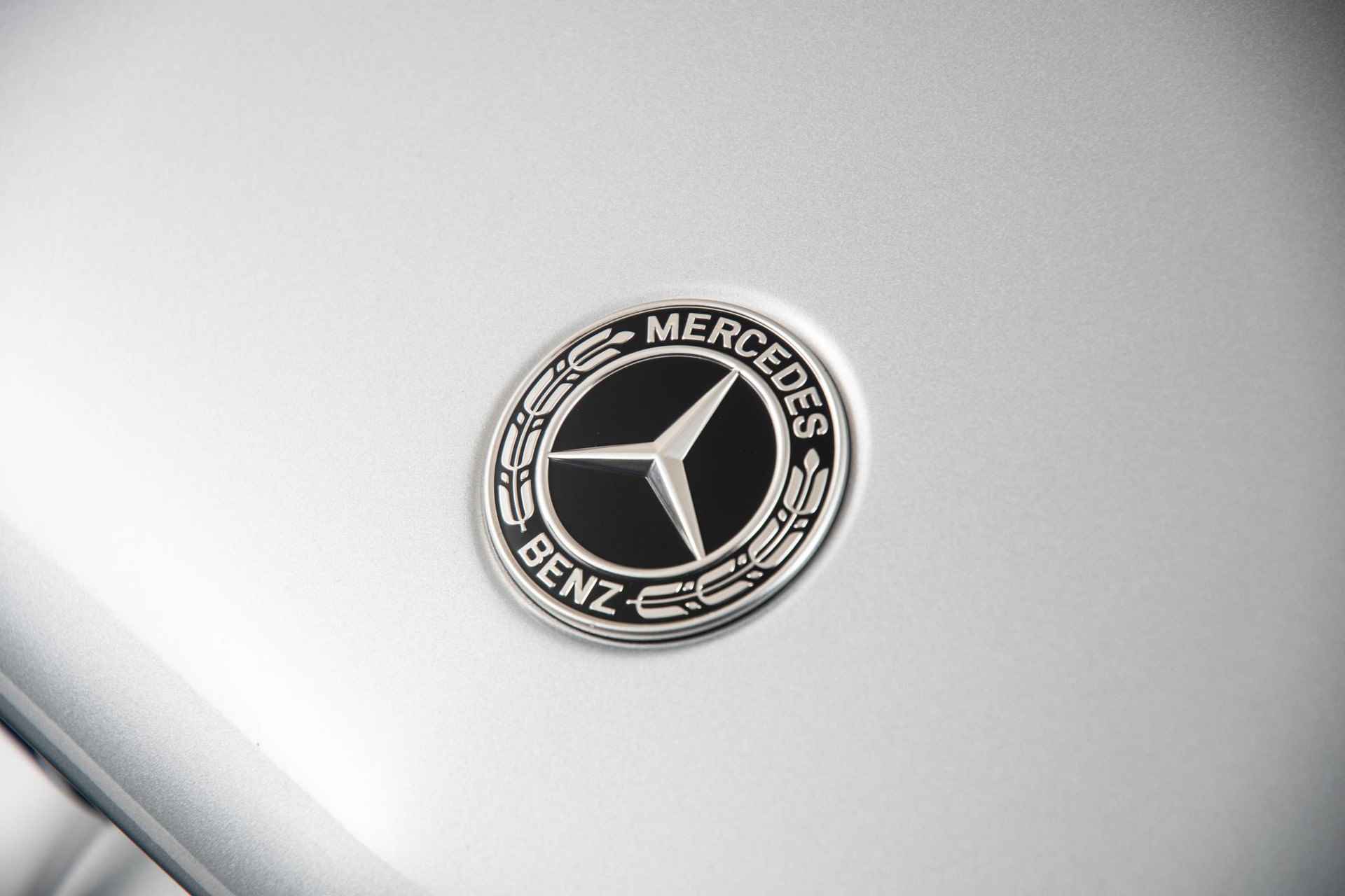 Mercedes-Benz CLA-klasse Shooting Brake 250 e AMG Line Trekhaak - Panoramadak - Keyless Go - Stoelverwarming - Parkeerpakket met camera - Sportstoelen voorin - 45/50