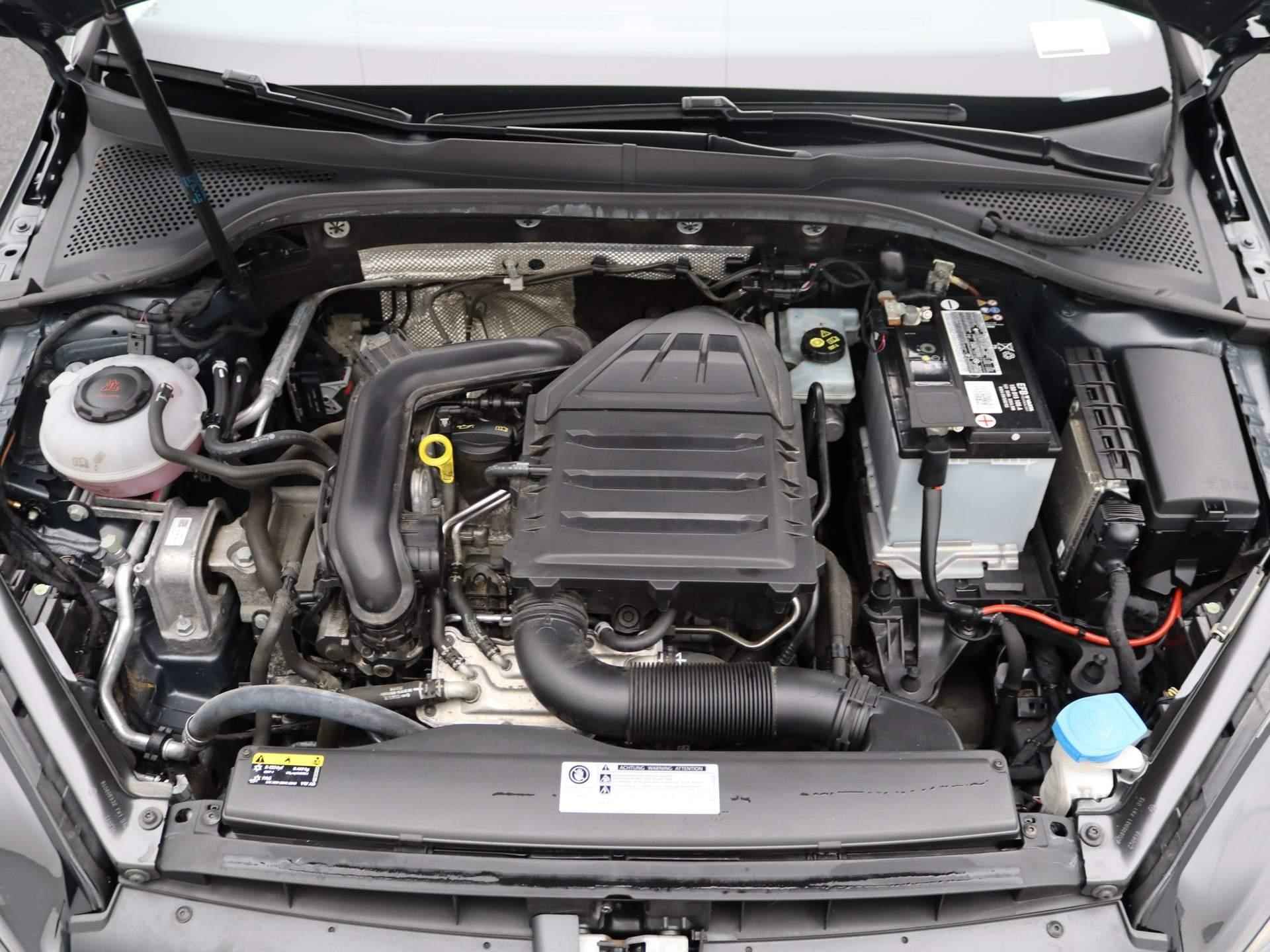 Volkswagen Golf 1.0 TSI Comfortline Join 110 PK | Apple Carplay | Android Auto | Navigatie | Parkeersensoren | Achteruitrij Camera | Adaptive Cruise Control | Lichtmetalen Velgen | Climate Control | - 23/33