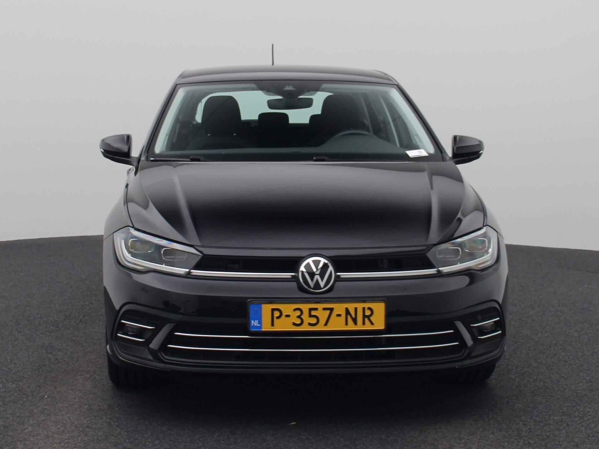 Volkswagen Polo 1.0 TSI Style 95 PK | Apple Carplay | Android Auto | Parkeersensoren | Camera | IQ.Light | Climate Control | Adaptive Cruise Control | Stoelverwarming | Travel Assist | Spiegels inklapbaar | - 4/40
