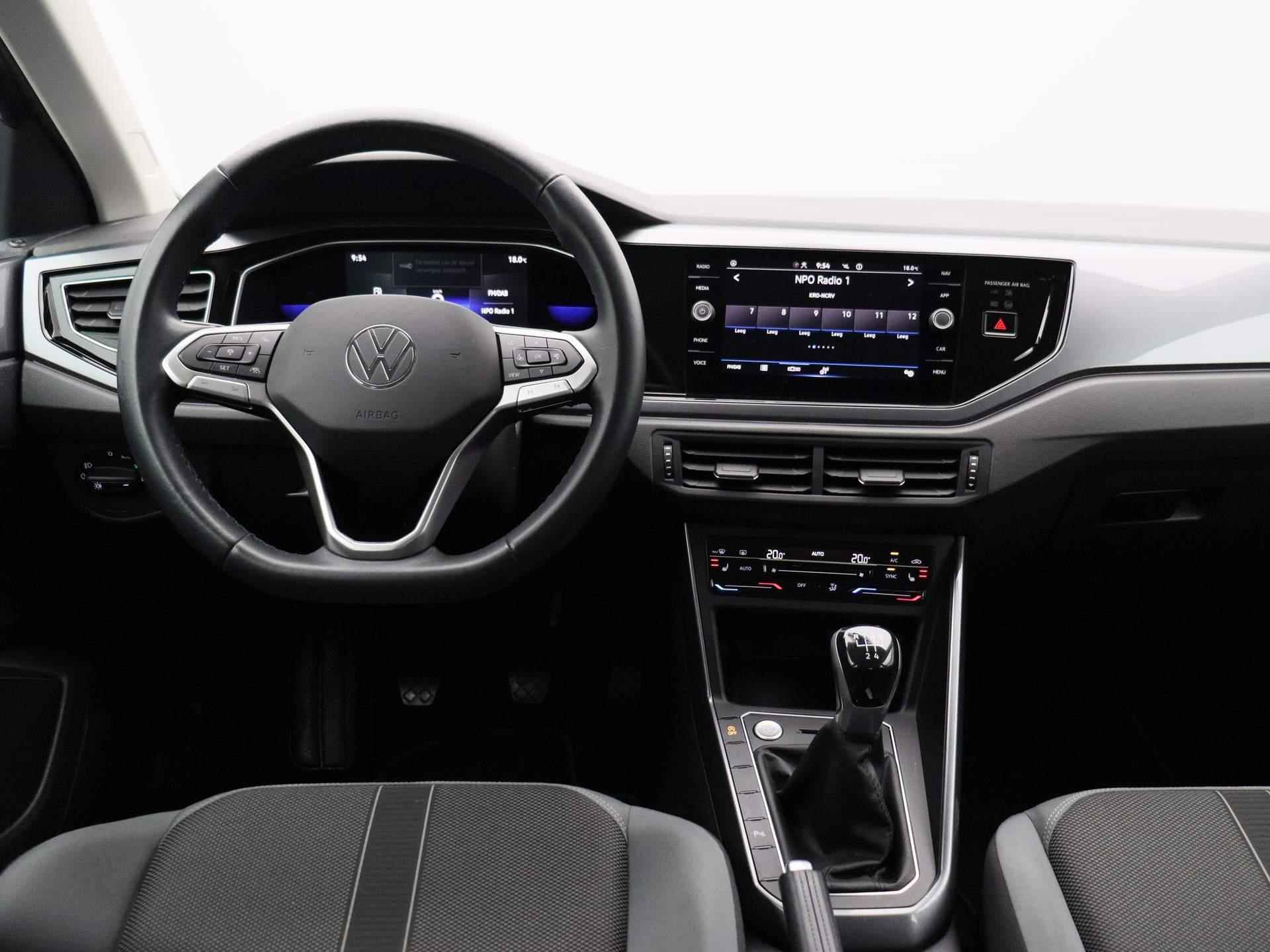 Volkswagen Polo 1.0 TSI Style 95 PK | Apple Carplay | Android Auto | Parkeersensoren | Camera | IQ.Light | Climate Control | Adaptive Cruise Control | Stoelverwarming | Travel Assist | Spiegels inklapbaar | - 8/40