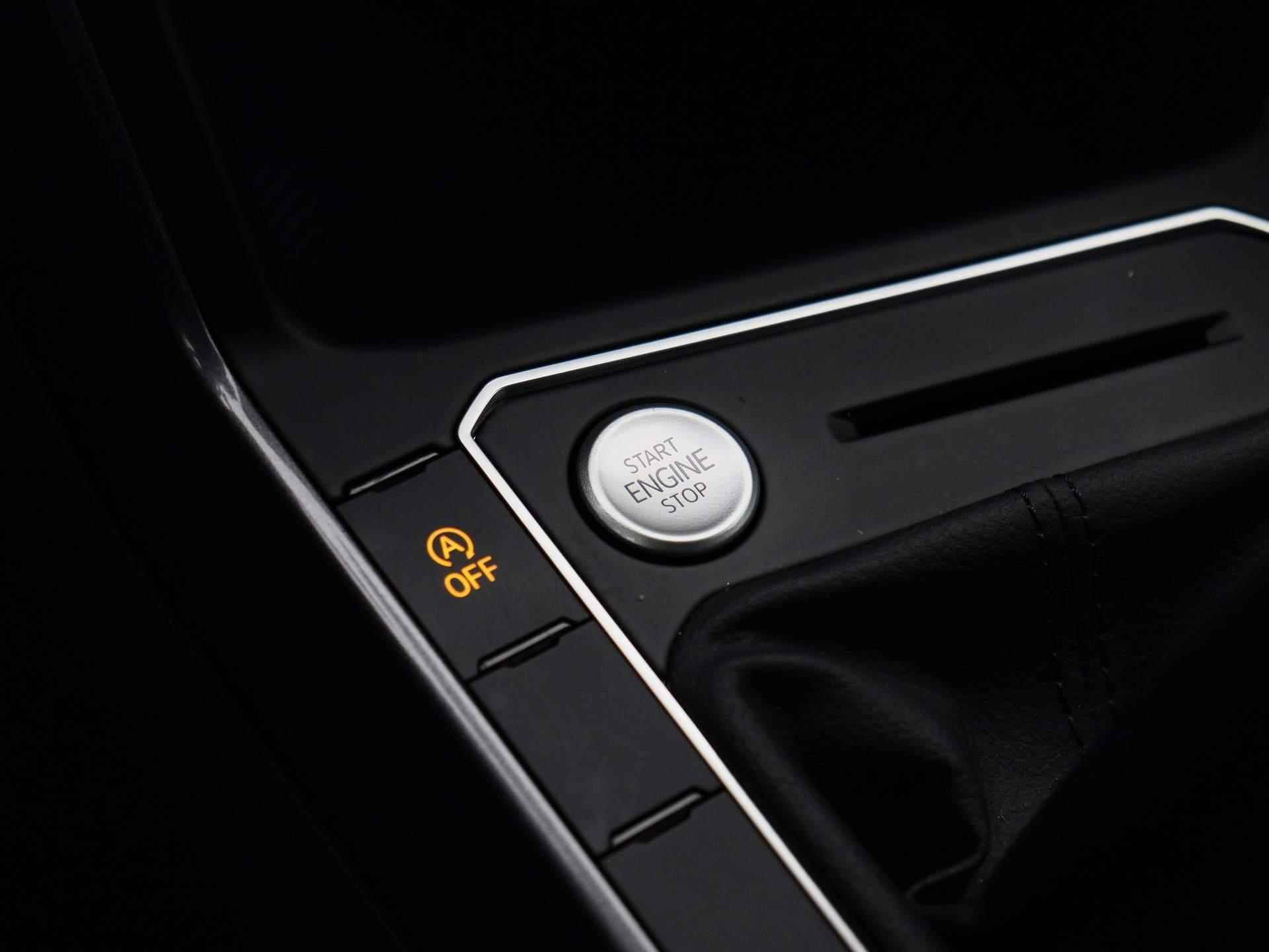 Volkswagen Polo 1.0 TSI Style 95 PK | Apple Carplay | Android Auto | Parkeersensoren | Camera | IQ.Light | Climate Control | Adaptive Cruise Control | Stoelverwarming | Travel Assist | Spiegels inklapbaar | - 23/40