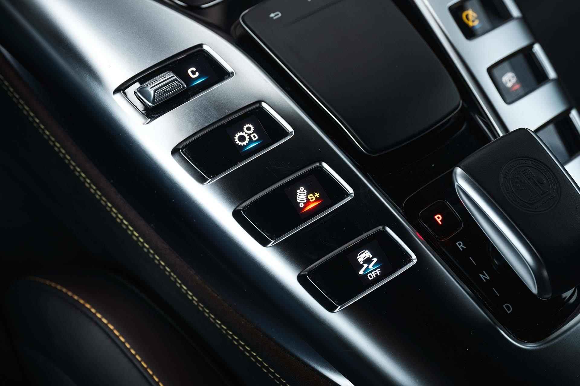 Mercedes-AMG GT 4-Door Coupe 63 S AMG 4MATIC+  | AMG Nightpakket | AMG Performance Stoelen | AMG Dynamic Plus | Standkachel | Head-Up Display | Burmester Surround Sound | 21" AMG-velgen | Panoramadak | Rij-Assistentiepakket | Softclose | Achterasbesturing | - 10/44
