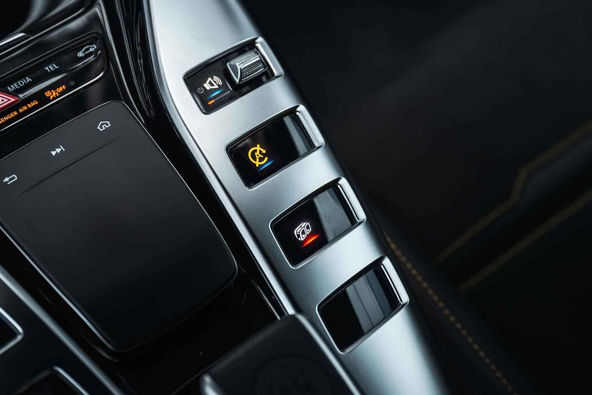 Mercedes-AMG GT 4-Door Coupe 63 S AMG 4MATIC+  | AMG Nightpakket | AMG Performance Stoelen | AMG Dynamic Plus | Standkachel | Head-Up Display | Burmester Surround Sound | 21" AMG-velgen | Panoramadak | Rij-Assistentiepakket | Softclose | Achterasbesturing | - 11/44
