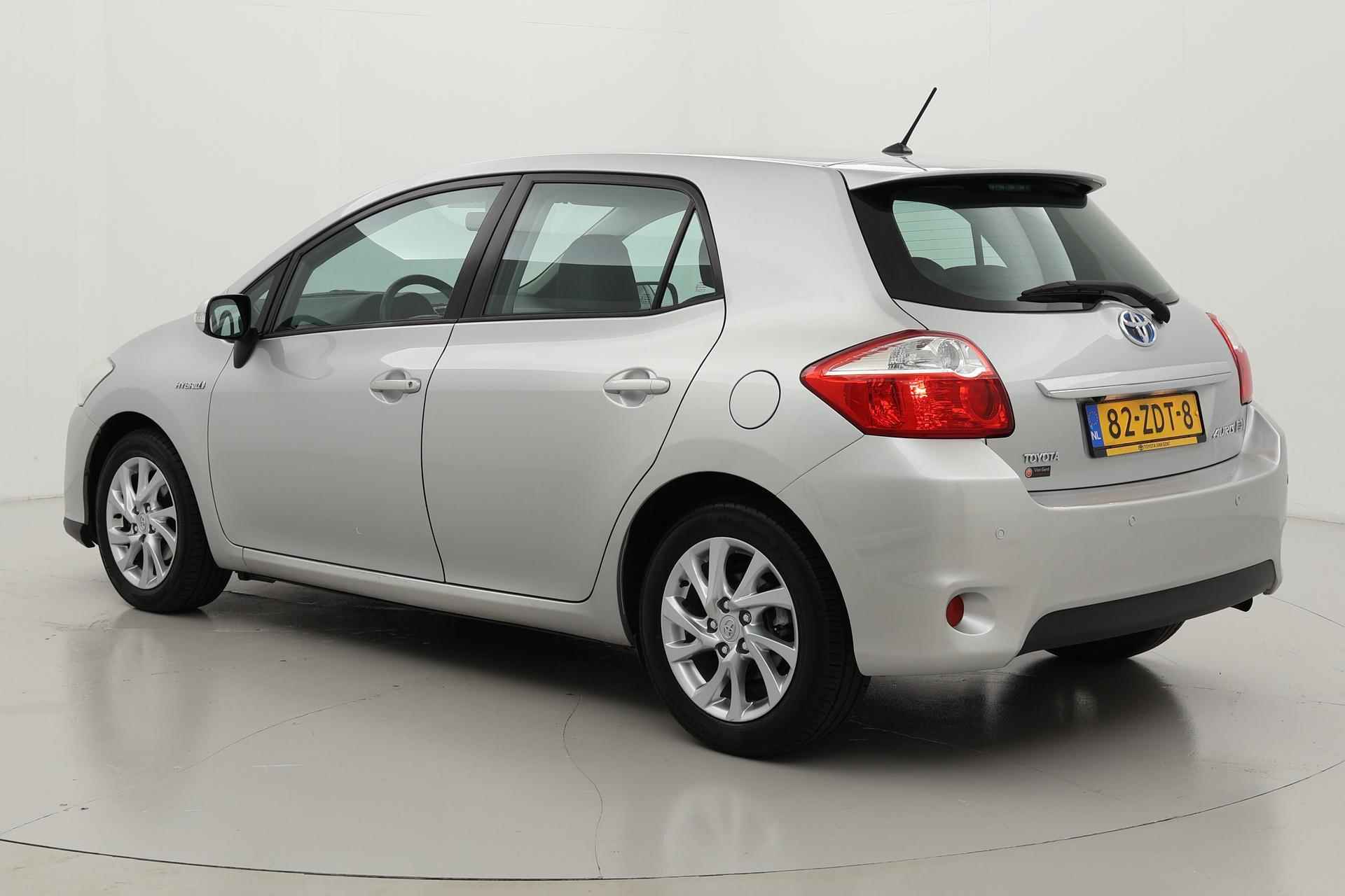 Toyota Auris 1.8 Hybrid Business Navigatie Leder Automaat - 4/33