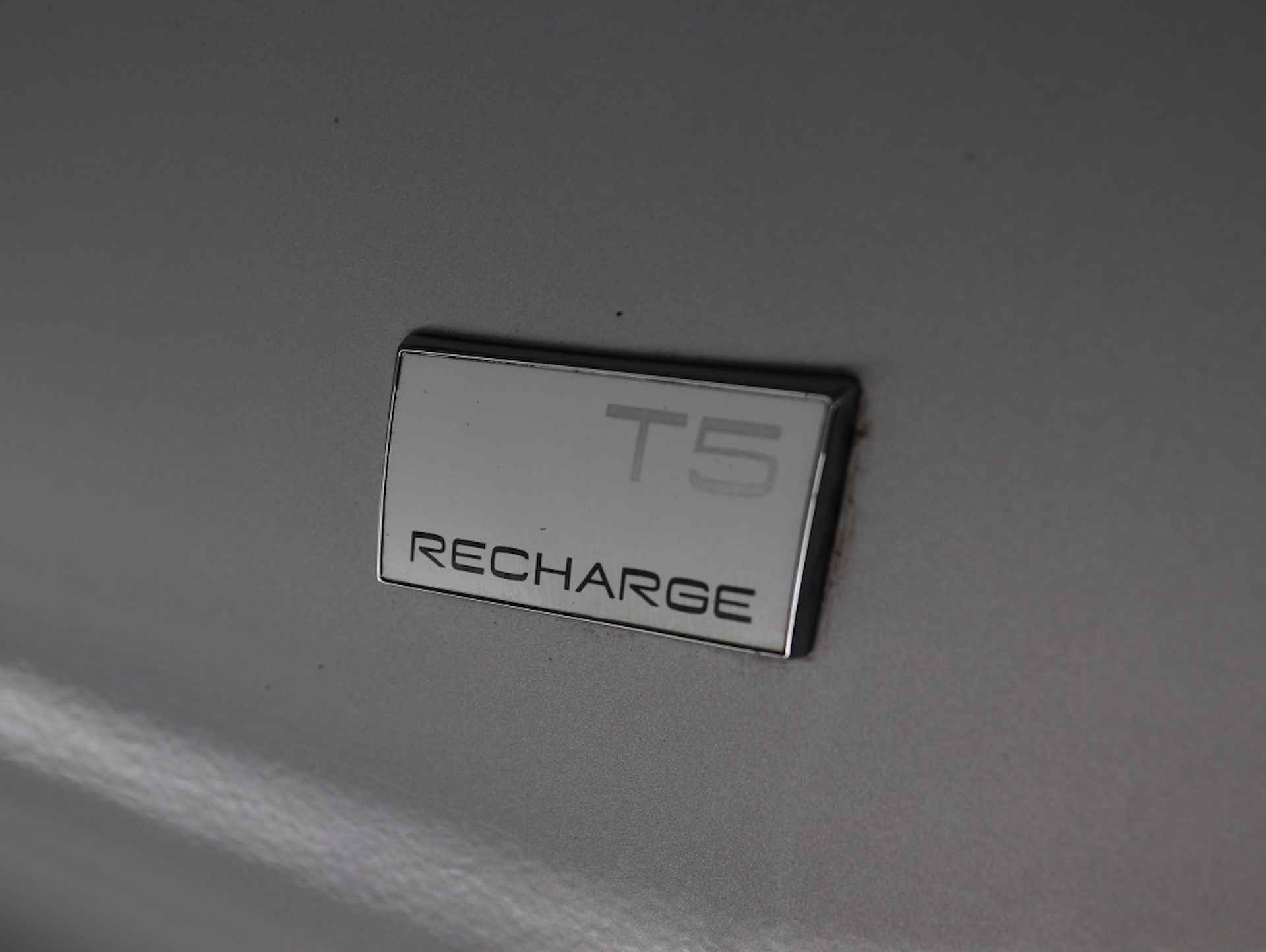 Volvo XC40 T5 Recharge Inscription Schuif-/kanteldak H&K Trekhaak Automaat - 8/27