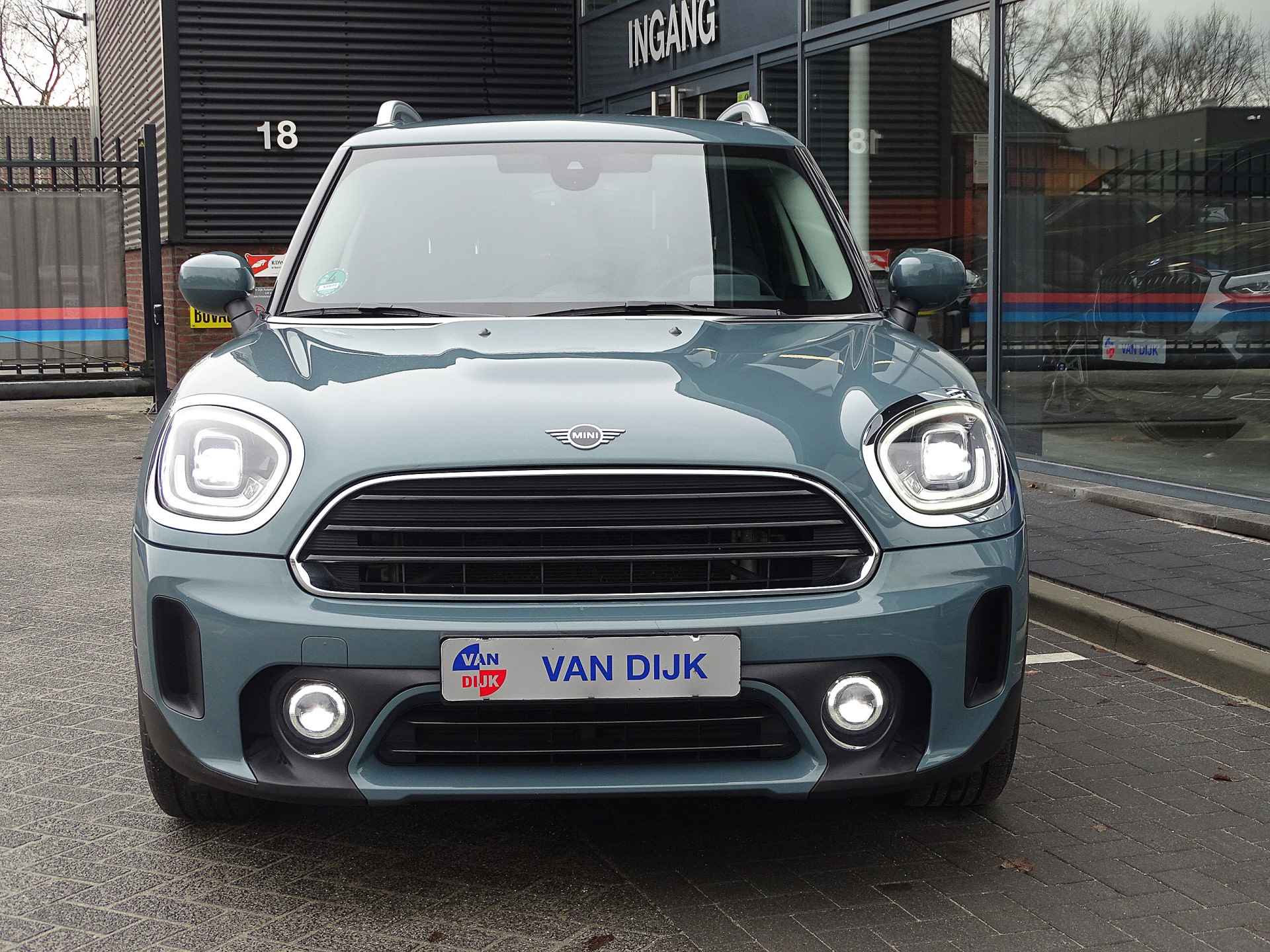 MINI Countryman 1.5 Bus. Ed. Afn.Trekhaak Led Head-up Nav.Plus Apple Carplay Sportstoelen 17" LM Velgen - 3/43