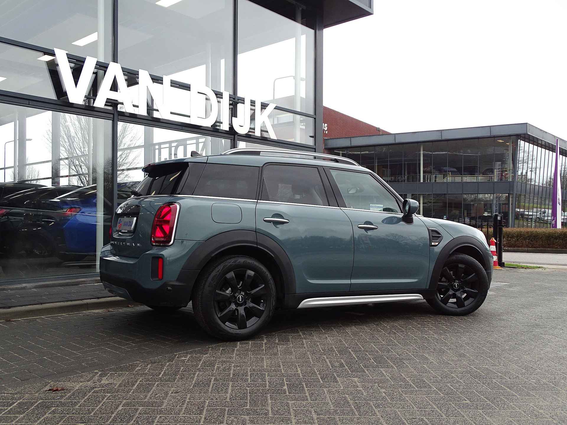 MINI Countryman 1.5 Bus. Ed. Afn.Trekhaak Led Head-up Nav.Plus Apple Carplay Sportstoelen 17" LM Velgen - 41/43