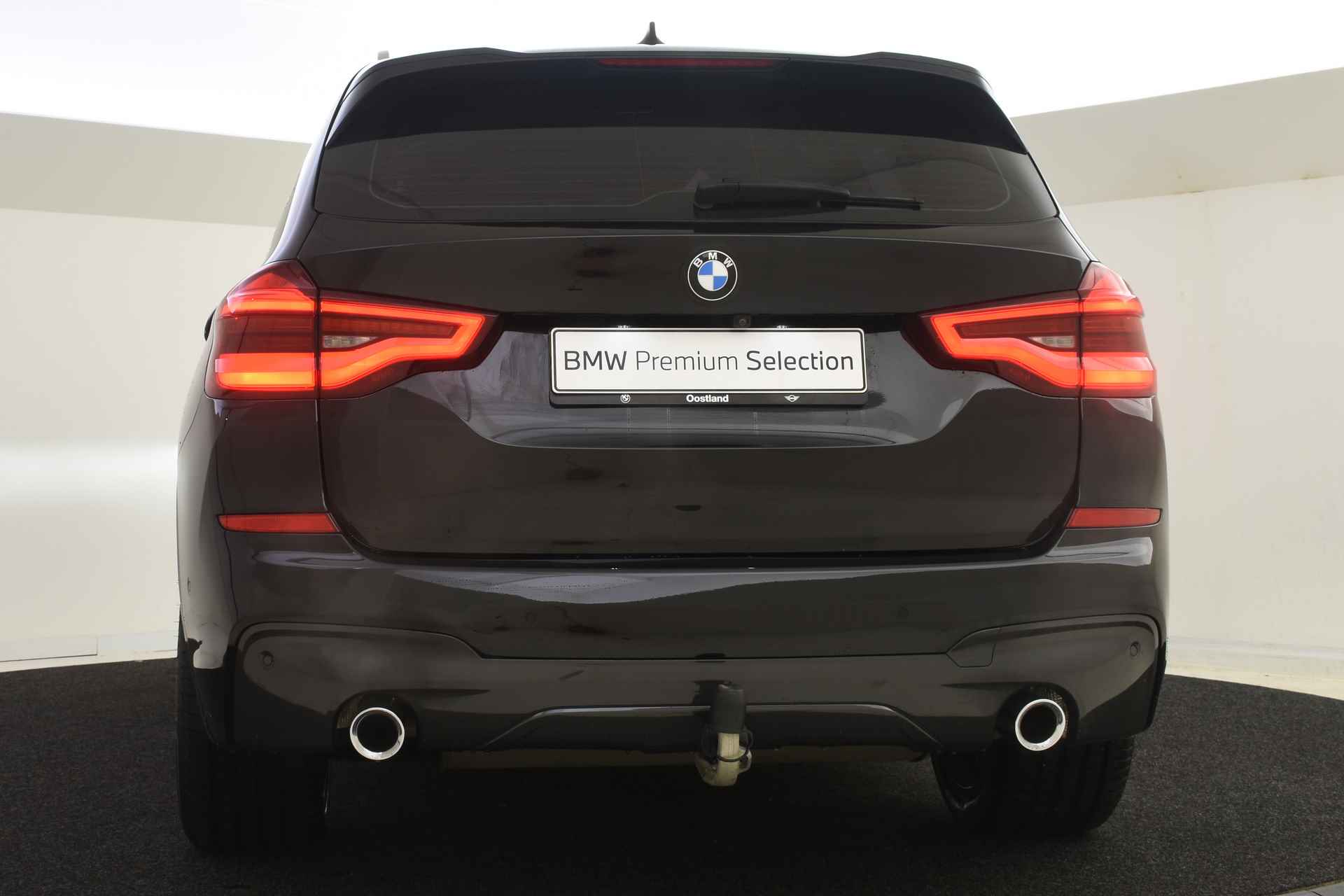 BMW X3 xDrive20i High Executive M Sportpakket / Sportstoelen / Adaptieve LED / Parking Assistant Plus / Live Cockpit Professional / Driving Assistant Plus - 10/49