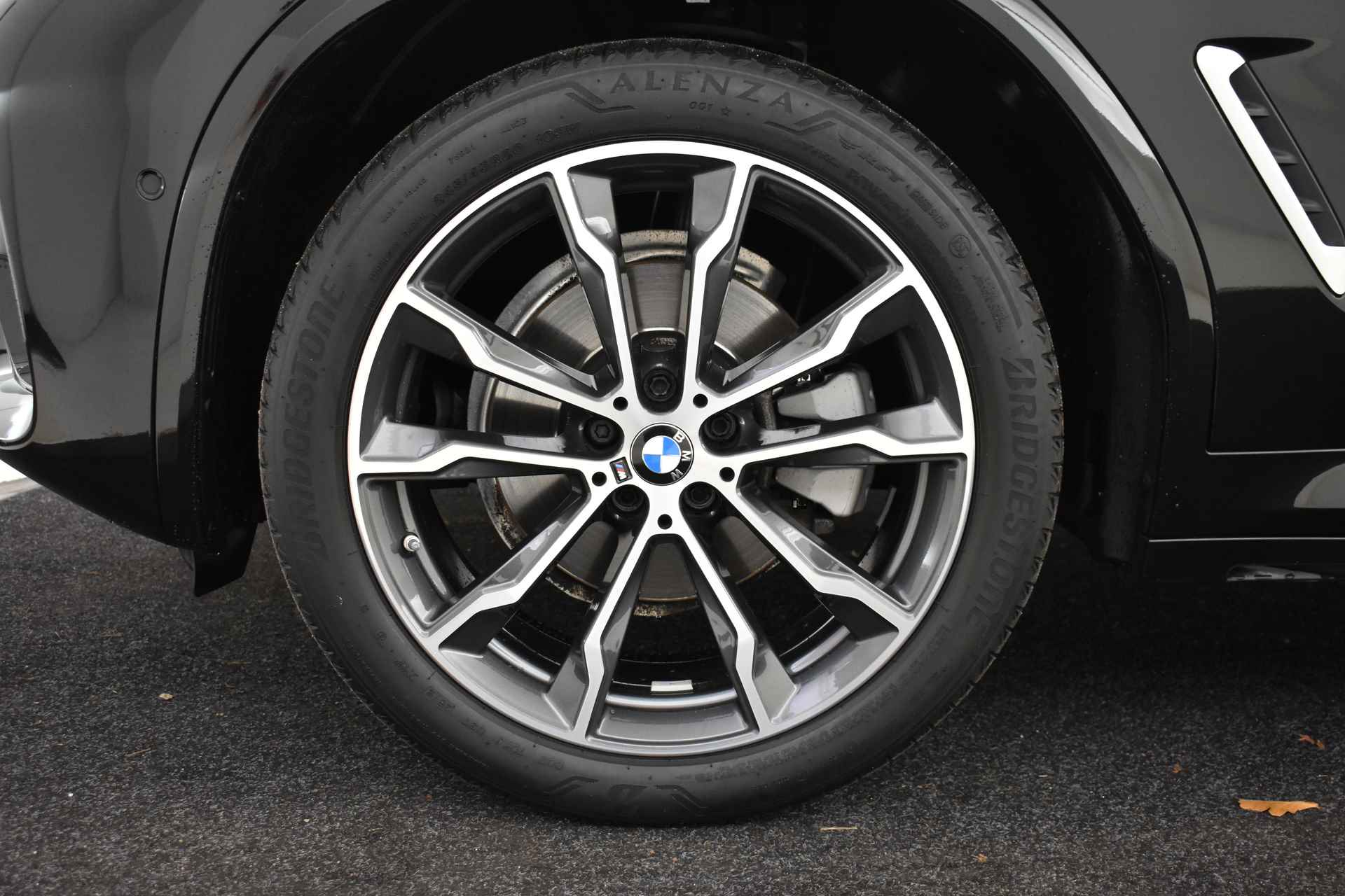 BMW X3 xDrive20i High Executive M Sportpakket / Sportstoelen / Adaptieve LED / Parking Assistant Plus / Live Cockpit Professional / Driving Assistant Plus - 11/49