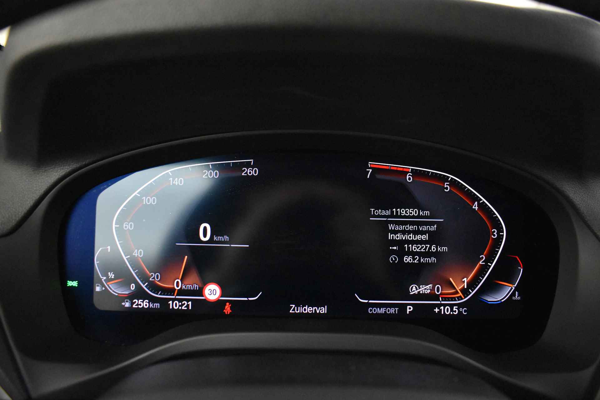 BMW X3 xDrive20i High Executive M Sportpakket / Sportstoelen / Adaptieve LED / Parking Assistant Plus / Live Cockpit Professional / Driving Assistant Plus - 35/49