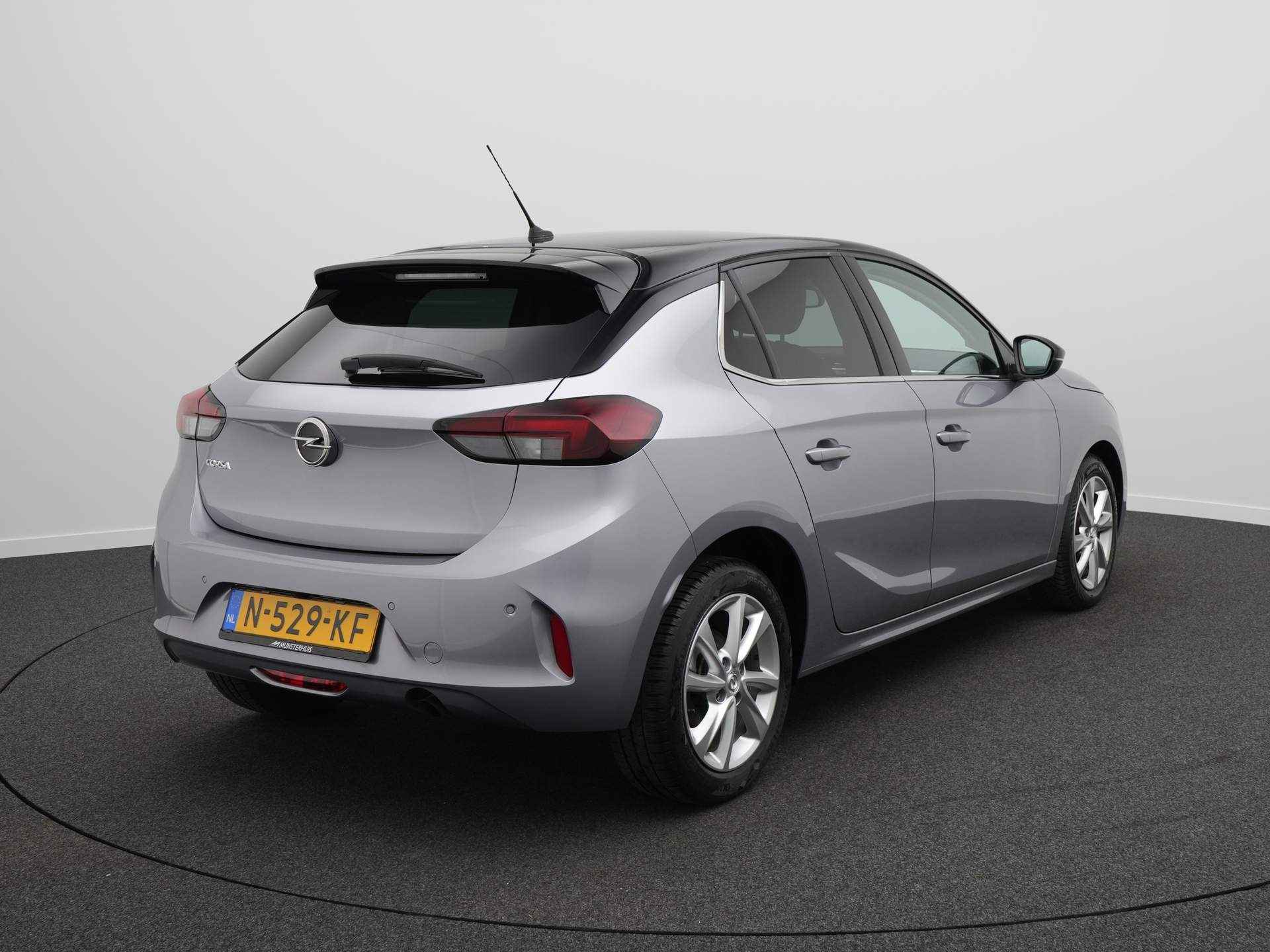 Opel Corsa 1.2 Elegance - All seasonbanden - 4/26