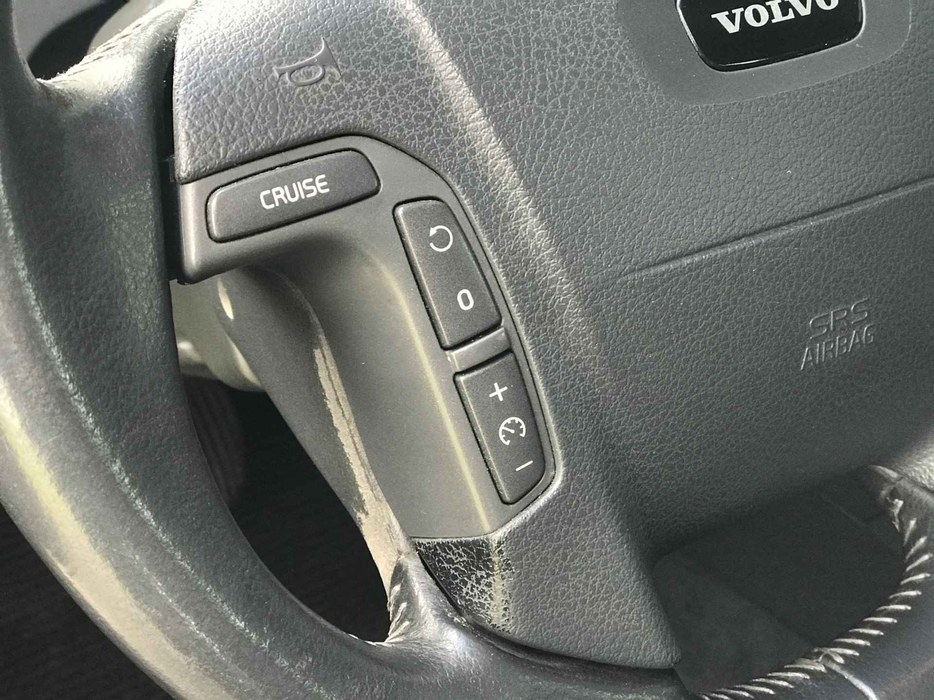 Volvo V70 Cross Country 2.4 T AWD Comfortline Automaat | Rijklaar incl garantie | Apple Carplay Stoelverwarming Trekhaak - 14/36