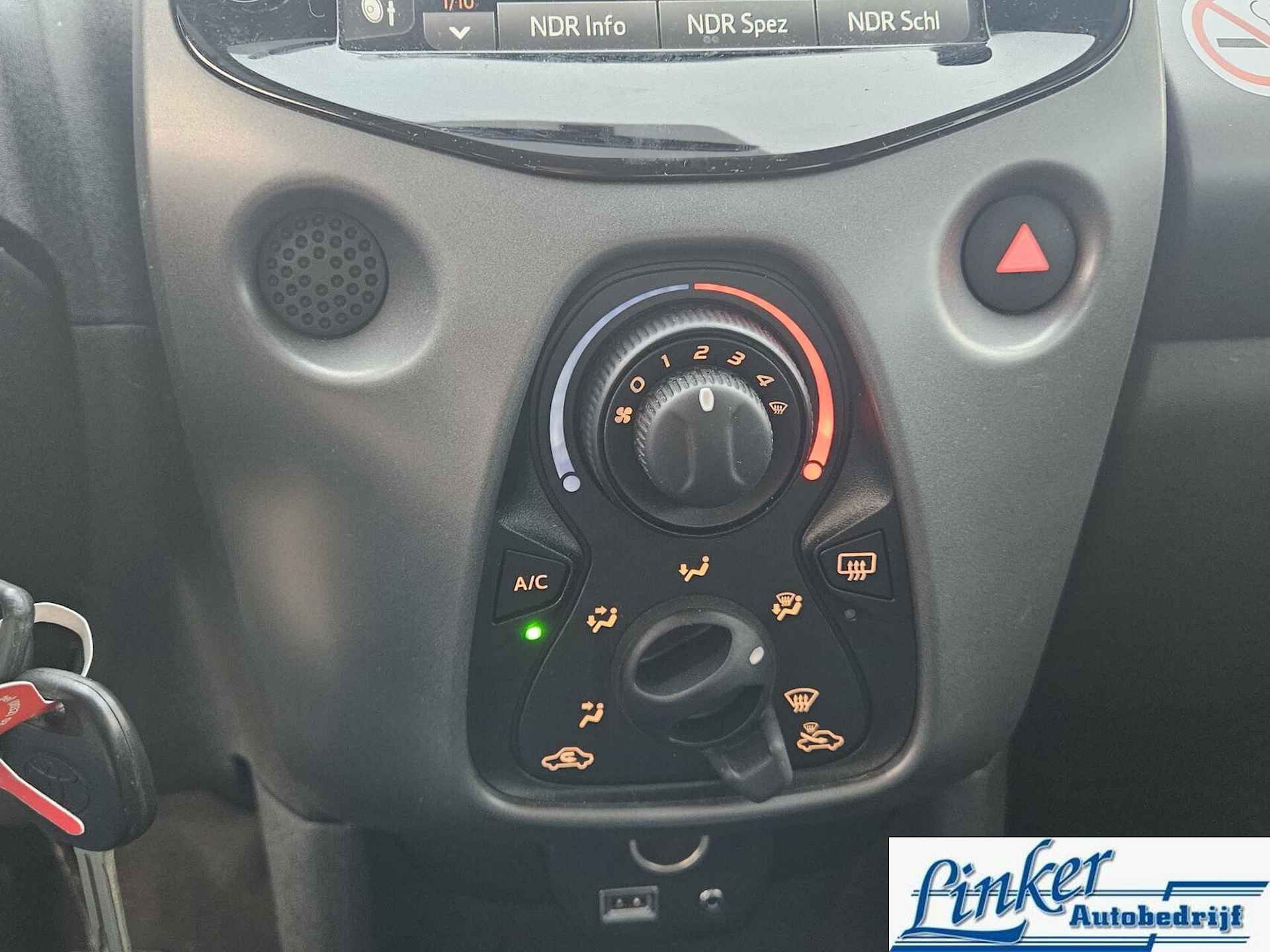 Toyota Aygo 1.0 VVT-i x-play CAMERA CARPLAY GEEN AFLEVERKOSTEN - 22/24