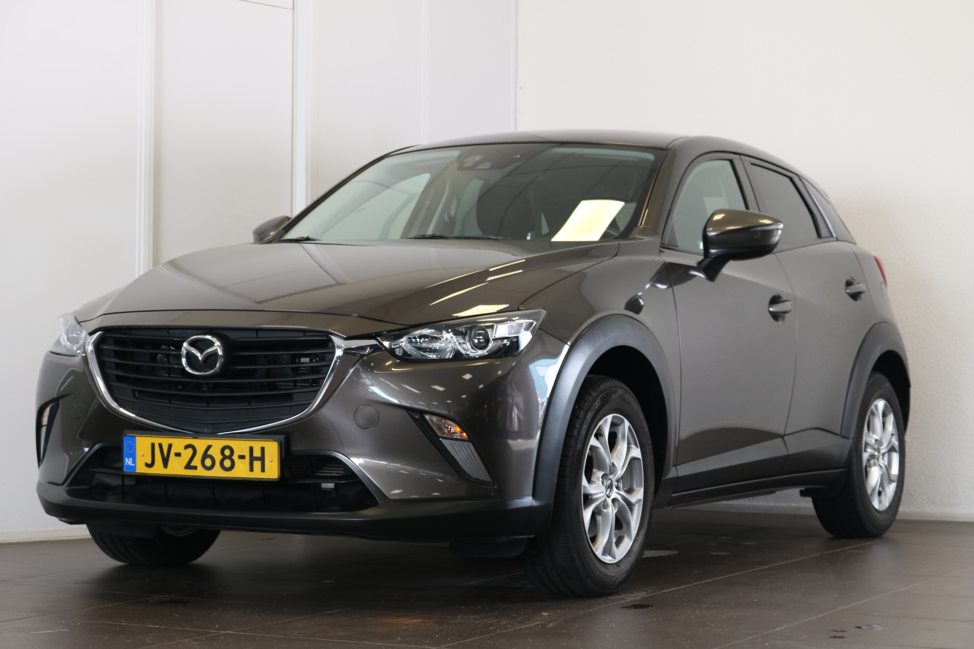 Mazda CX-3 2.0 SKYACTIV-G 88KW | Navi | LMV 16" | Parkeersensoren achter | Trekhaak | Cruise control | bij viaBOVAG.nl