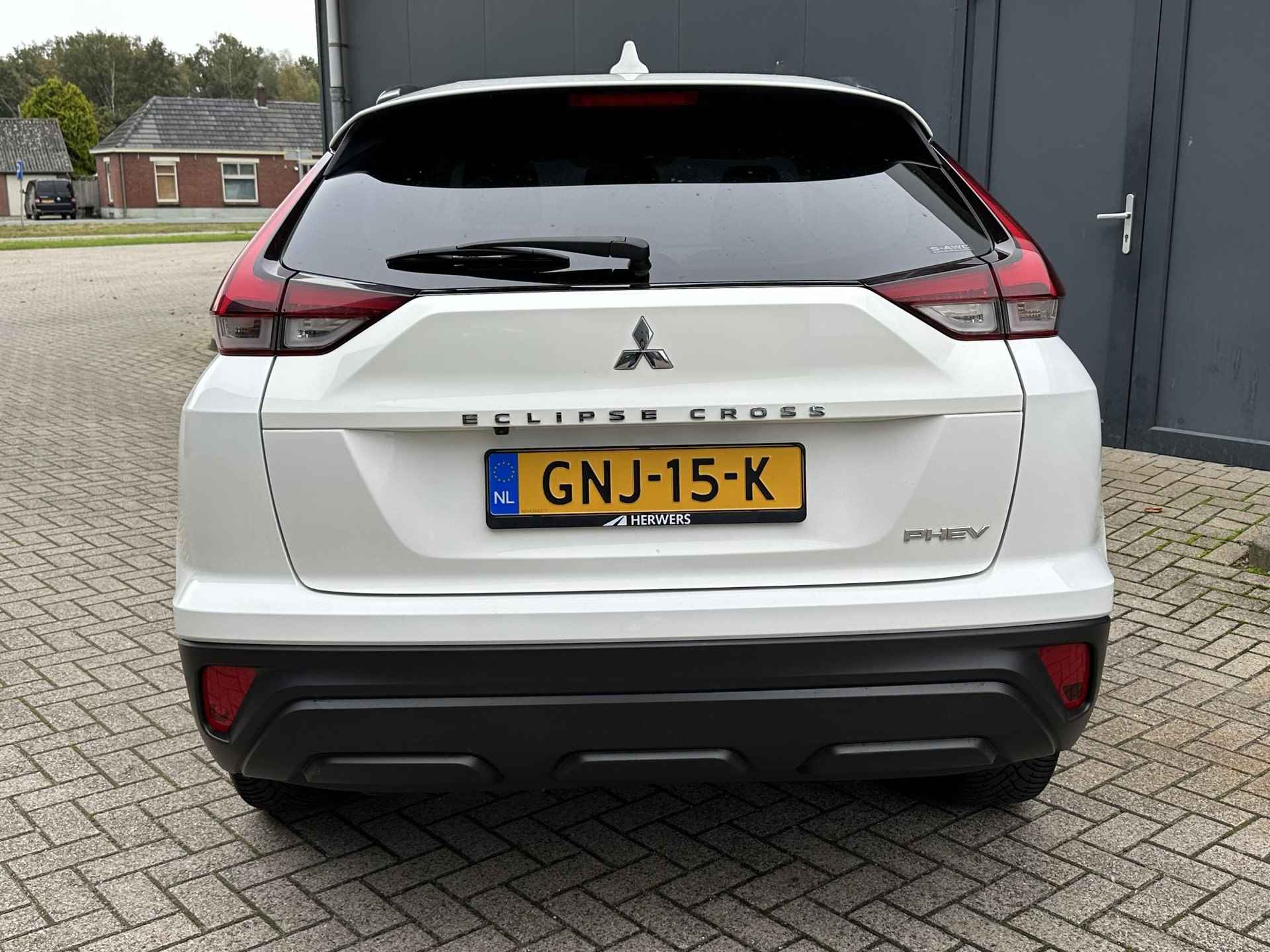 Mitsubishi Eclipse Cross 2.4 PHEV Intense / Automaat / Plug-In / 1500KG Trekgewicht / Camera / Cruise Control / Bluetooth / All-Season banden / Fabrieks-Garantie tot 24-11-2026 en 100.000KM - 21/34