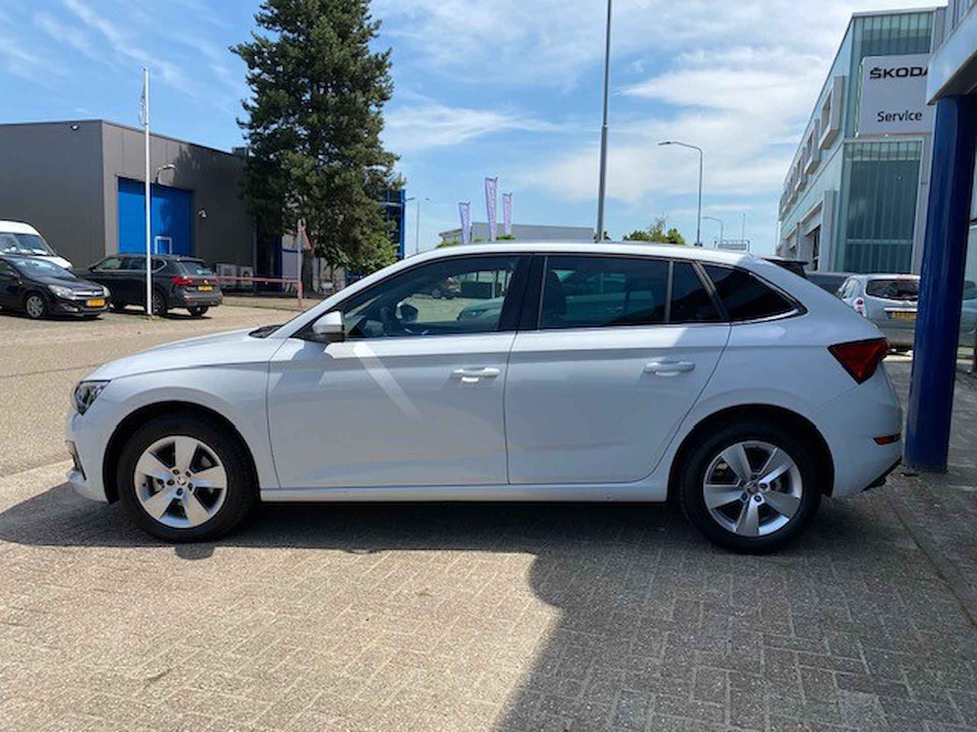 SKODA Scala 1.5TSI 150pk Style met Pano, Smartlink en Stoelv. - 5/32