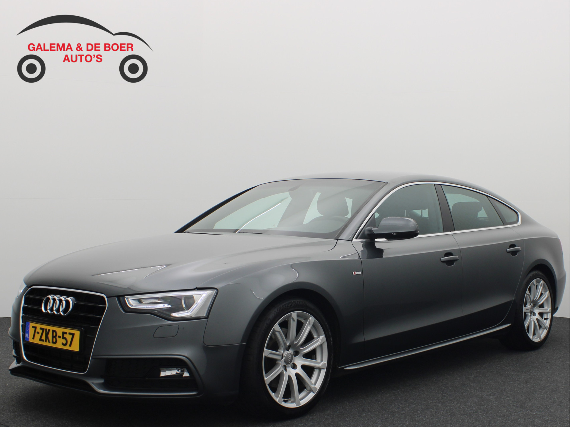 Audi A5 Sportback 1.8 TFSI Sport Edition S-LINE XENON / TREKHAAK / NAVI / CLIMA / PDC / BLUETOOTH / CRUISE / NL-AUTO