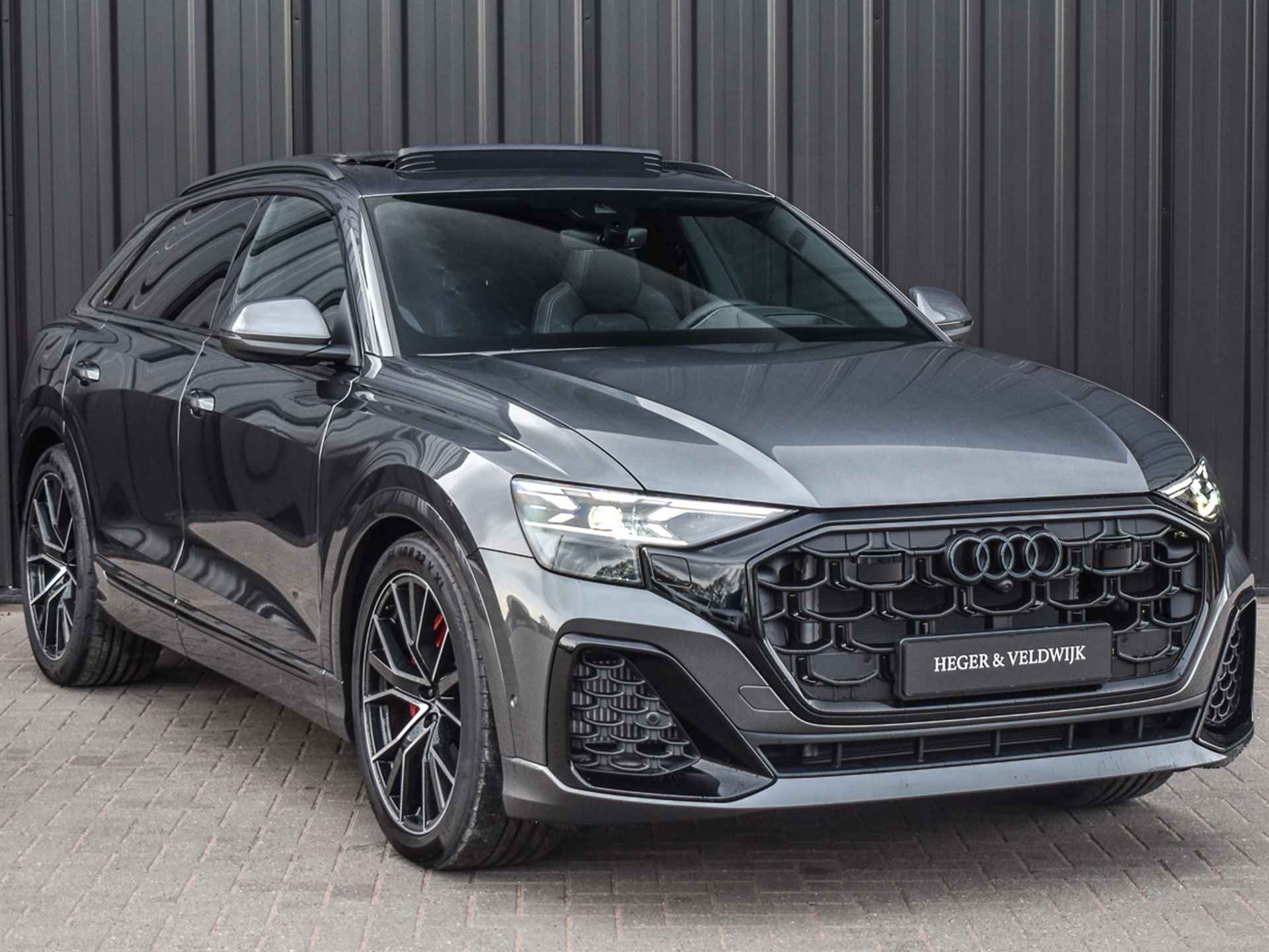 Audi Q8 55TFSI e QUATTRO PRO LINE S COMPETITION | S-SEATS | PANORAMADAK | 4 WIEL BESTURING | B&O SOUND | HEAD-UP | LUCHTVERING | DAB+ | - 60/60