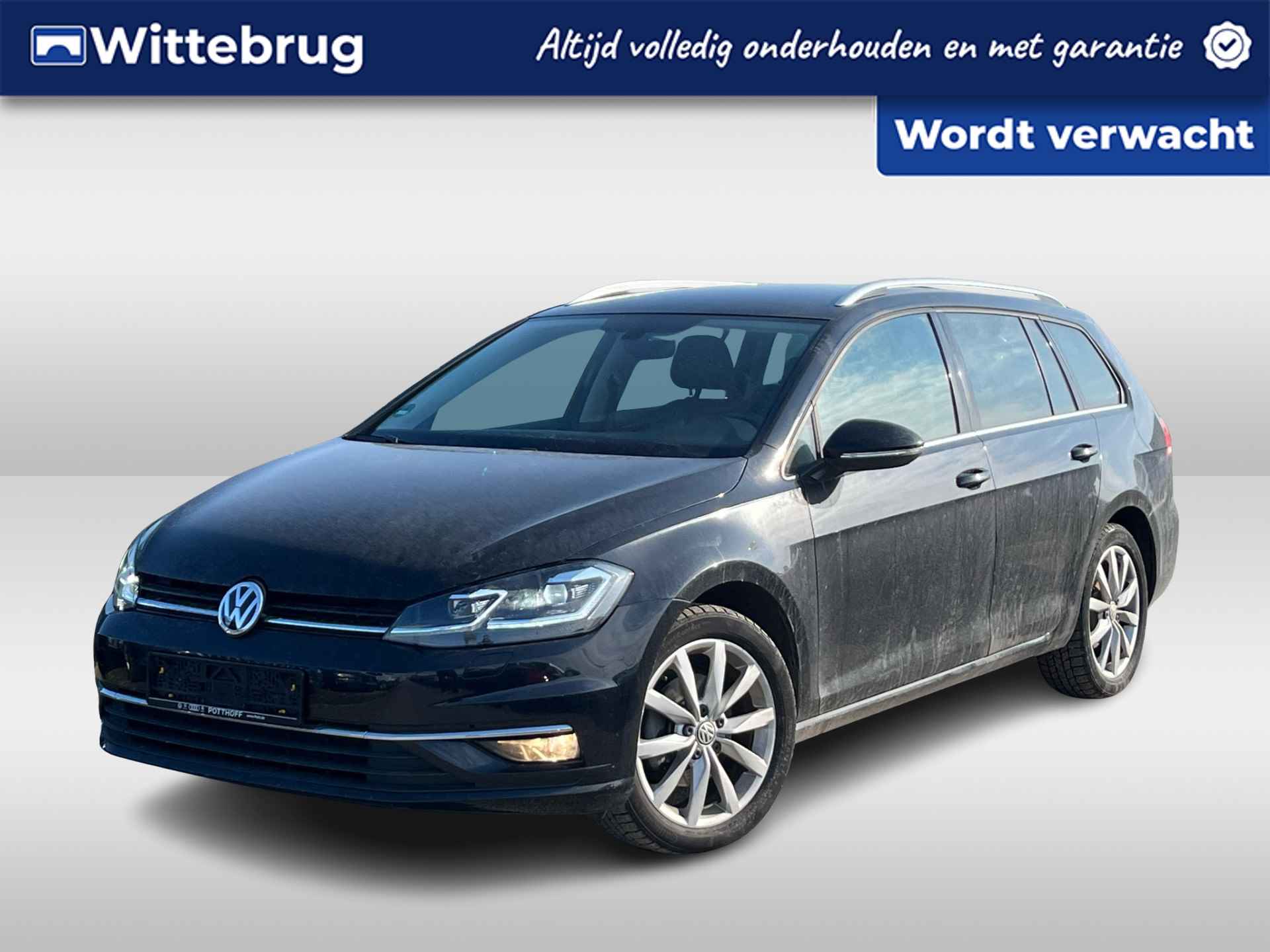 Volkswagen GOLF Variant 1.5 TSI 150PK Highline / Parkeersensoren V+A / Stoelverwarming / LED / App-Connect / Navigatie