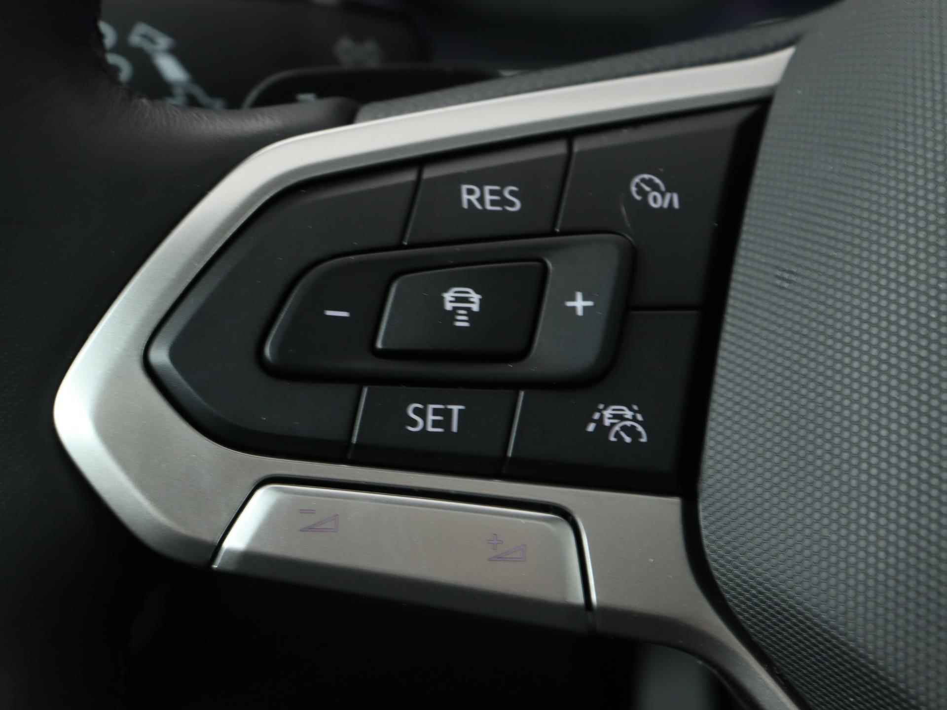 Volkswagen Taigo 1.0 TSI R-Line 110PK automaat | R-line in/ex | Navigatie | Digitale Cockpit | Led verlichting | 18 inch velgen | Keyless | Parkeersensoren | Adaptive Cruise Control - 17/31