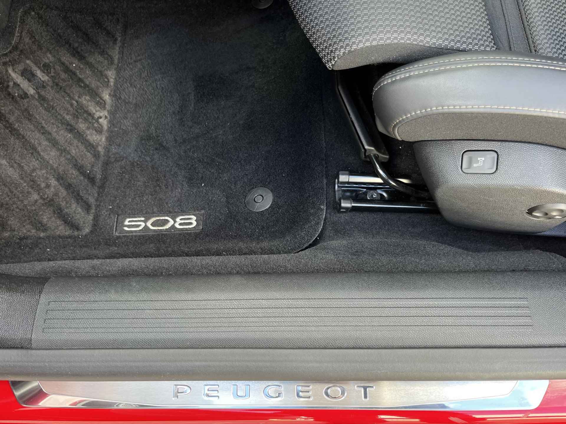 Peugeot 508 1.6 PureTech GT Line | NL Auto/1e Eig./Navi/Adapt.Cruise/Clima/17"/Trekhaak Afn. - 16/92