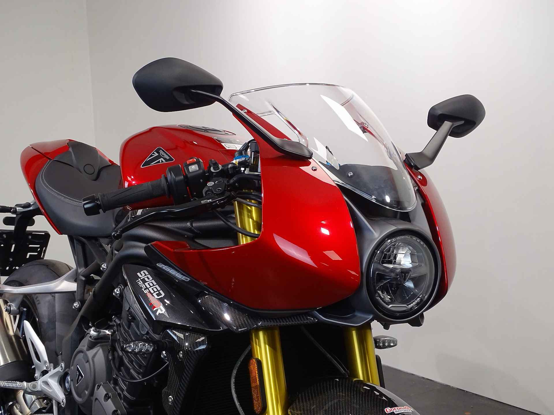 Triumph SPEED TRIPLE 1200 RR - 3/15