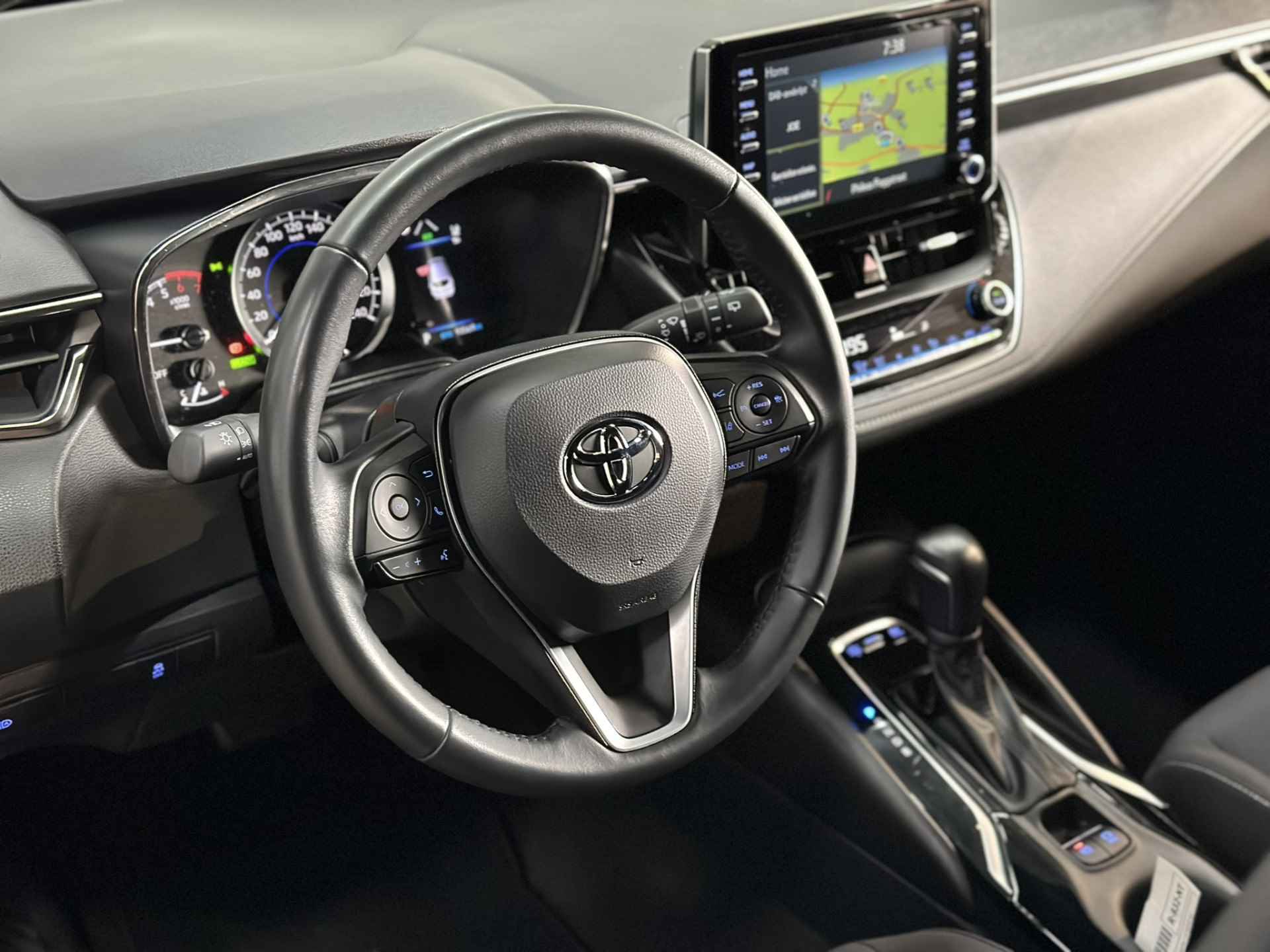 Toyota Corolla Touring Sports 1.8 Hybrid Active LED | Camera | Adaptive cruise | Navigatie | Apple Carplay Android Auto | Isofix | NAP | - 14/35