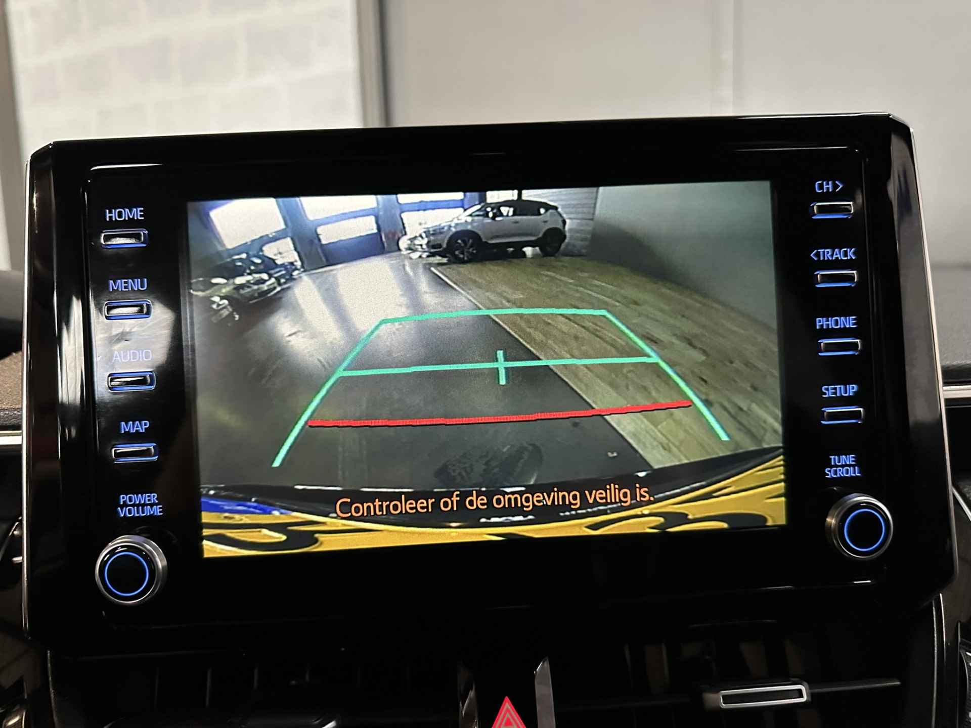 Toyota Corolla Touring Sports 1.8 Hybrid Active LED | Camera | Adaptive cruise | Navigatie | Apple Carplay Android Auto | Isofix | NAP | - 19/35