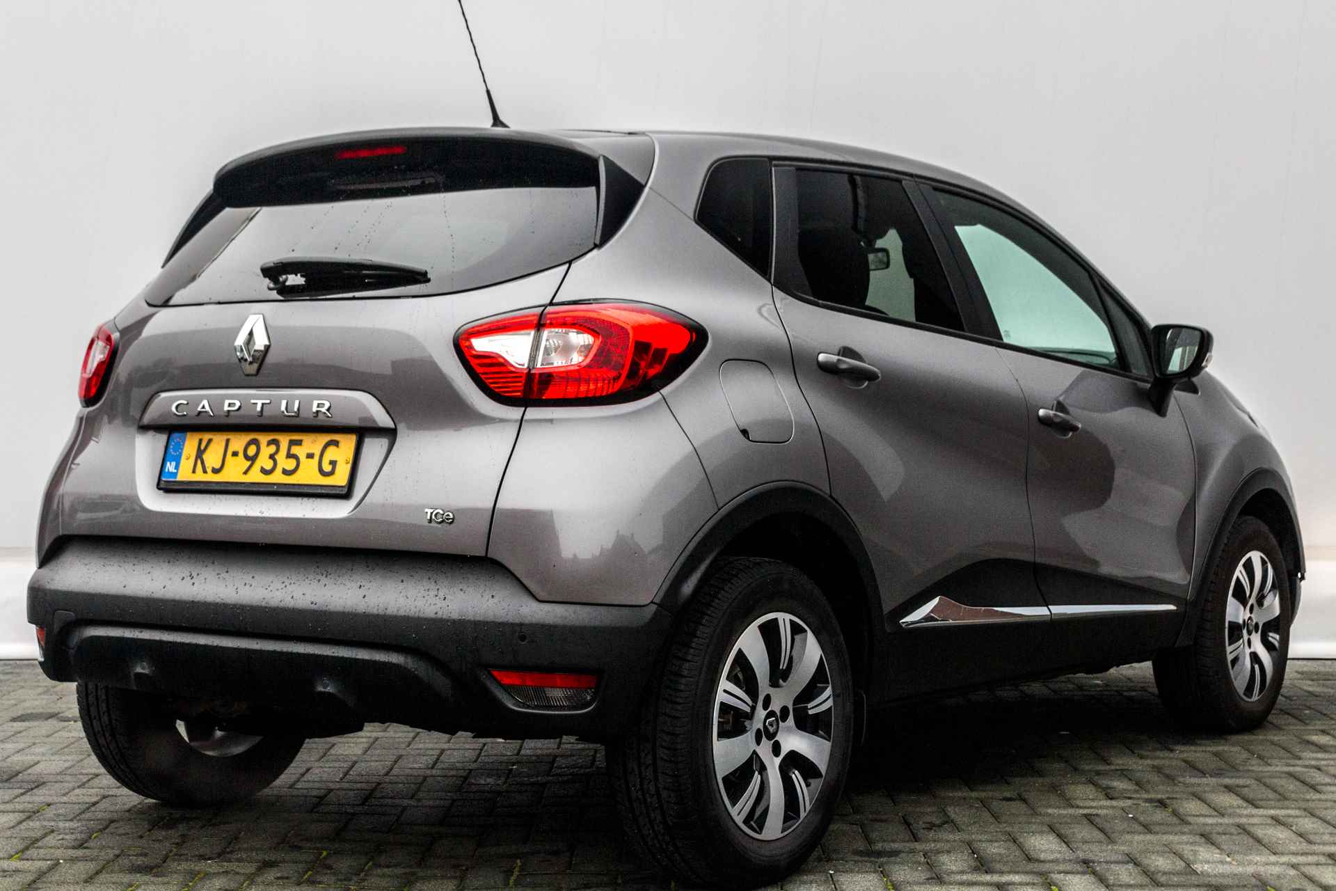 Renault Captur 1.2 120 PK TCe Limited Automaat RIJKLAAR 1 E EIGN . | Clima | 16 inch Lmv | Cr control | Navigatie | PDC | - 7/38