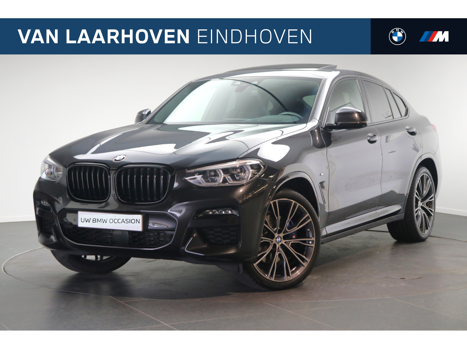 BMW X4 xDrive30i High Executive M Sport Automaat / Panoramadak / Trekhaak / M Sportstoelen / Adaptieve LED / Parking Assistant Plus / Head-Up / Stoelverwarming