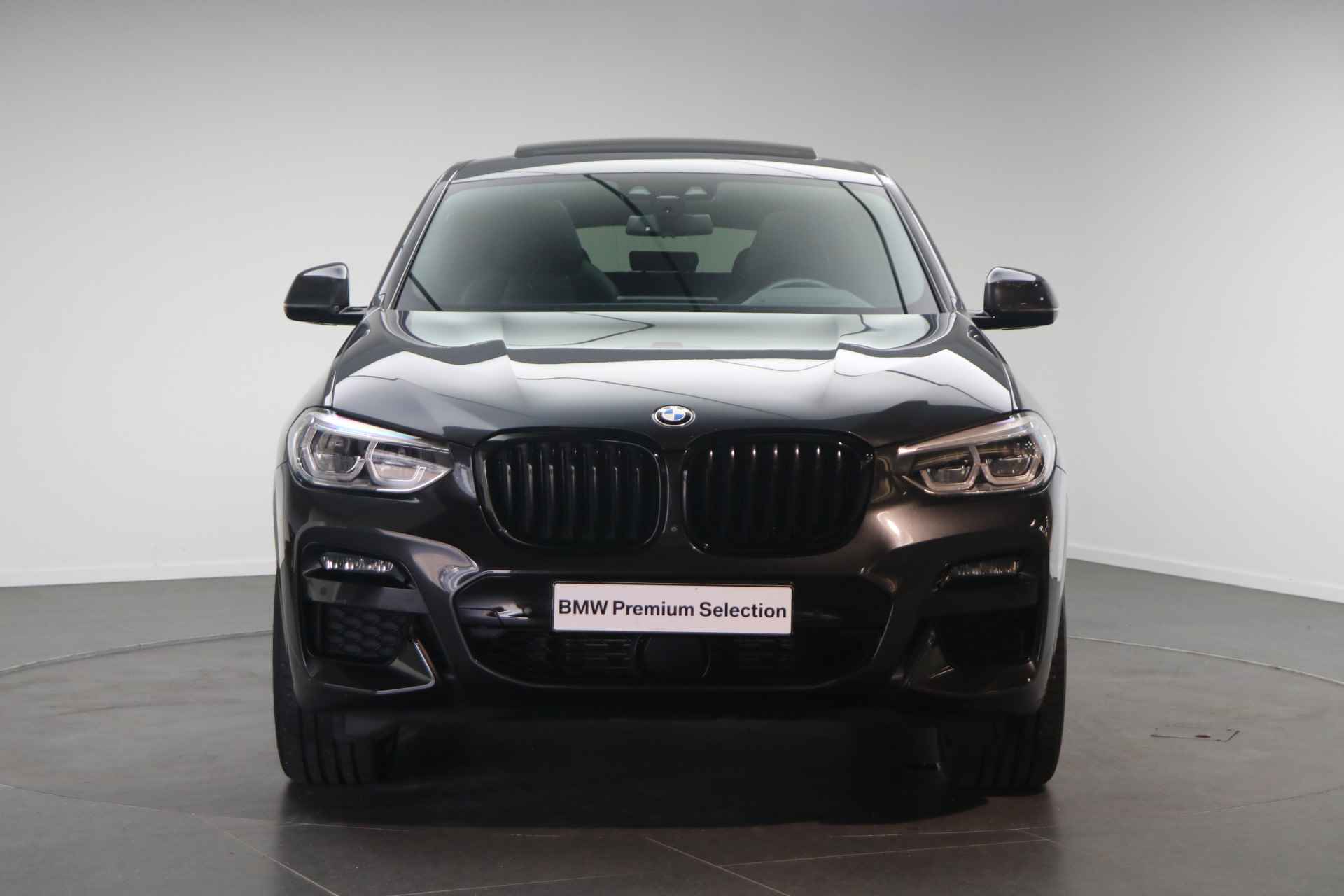 BMW X4 xDrive30i High Executive M Sport Automaat / Panoramadak / Trekhaak / M Sportstoelen / Adaptieve LED / Parking Assistant Plus / Head-Up / Stoelverwarming - 6/28