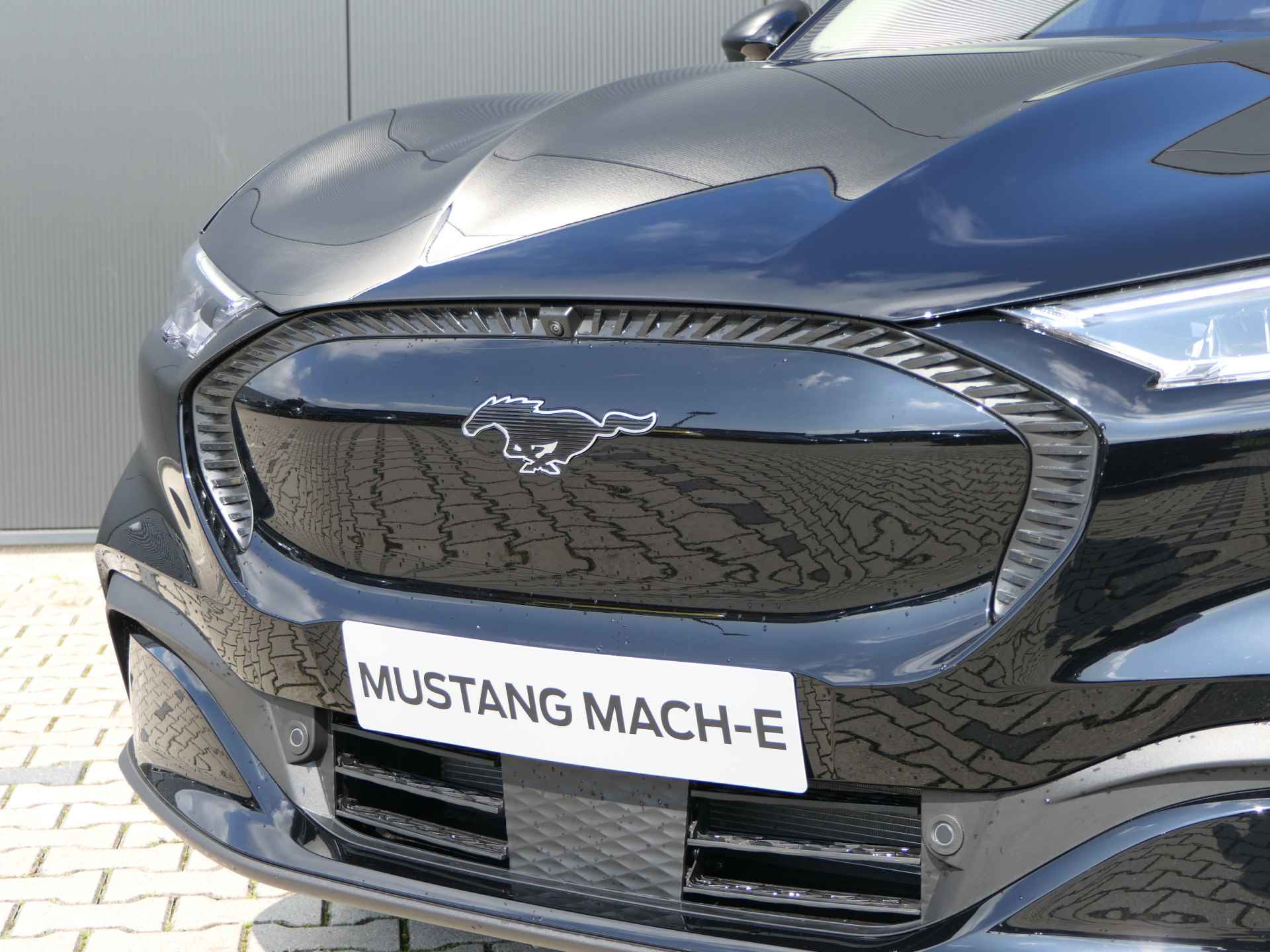 Ford Mustang Mach-E 75kWh RWD | 16% Bijtelling 2022! | Technology Pack Plus | 19inch Lichtmetalen velgen | - 19/36