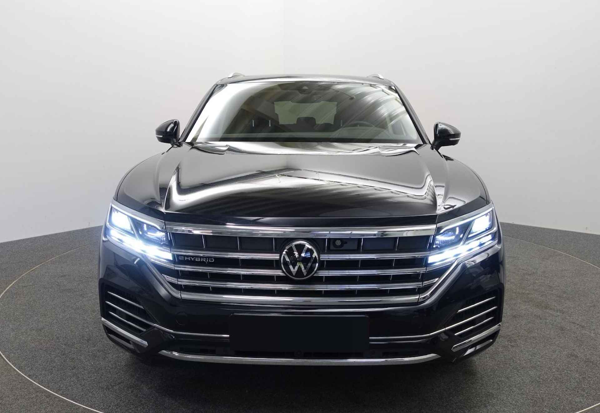 Volkswagen Touareg 3.0 TSi eHybrid 4M ACC Panoramadak Luchtvering Head-Up 21 Inch Comfortstoelen Trekhaak - 3/18