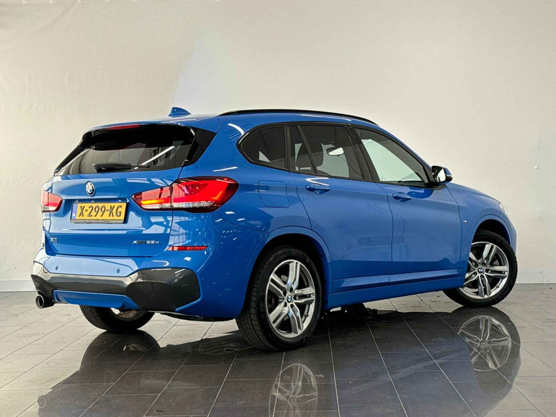 BMW X1 xDrive25e | M-Sport | LED koplampen | PDC achter | - 3/40