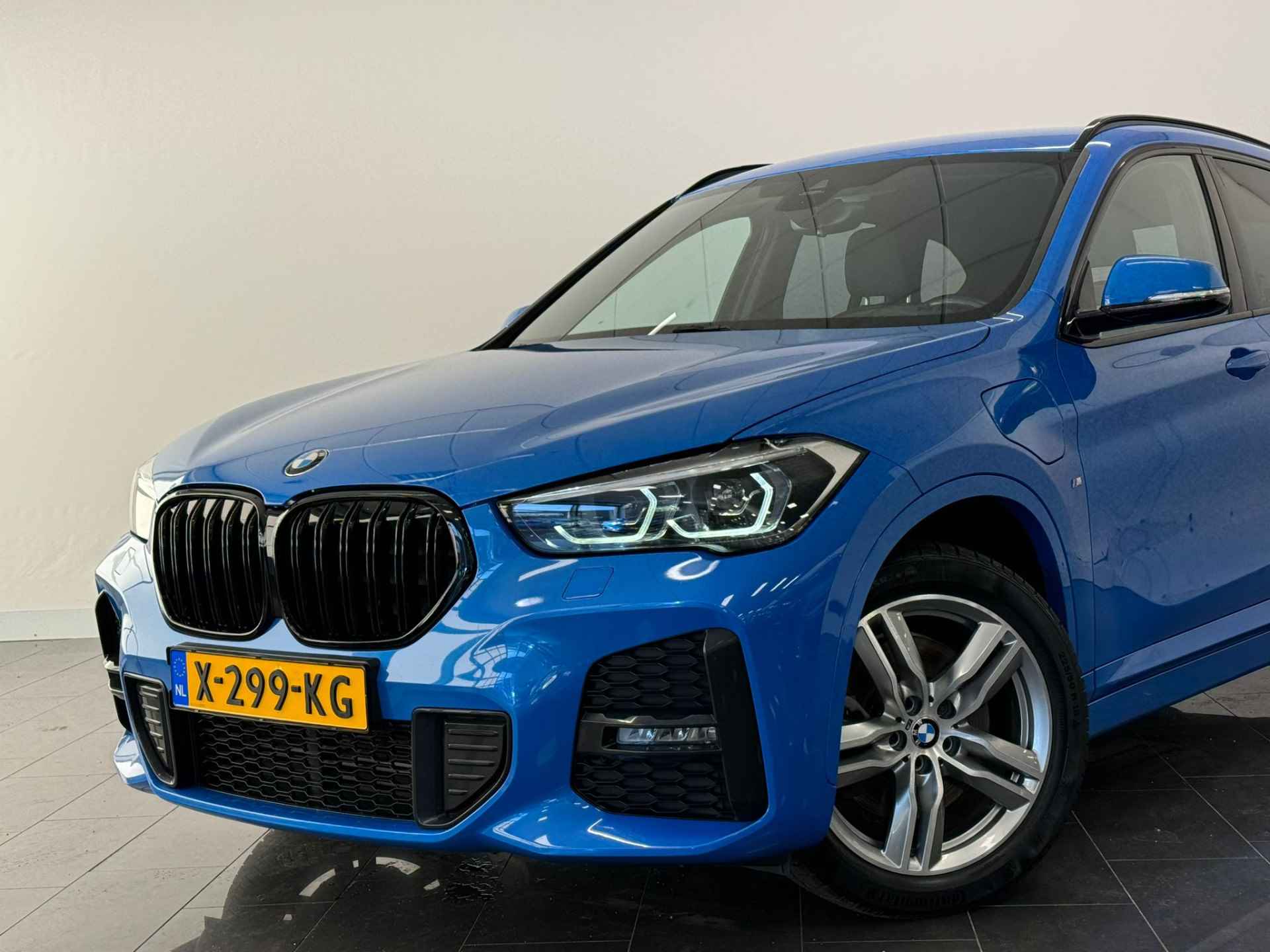 BMW X1 xDrive25e | M-Sport | LED koplampen | PDC achter | - 33/40